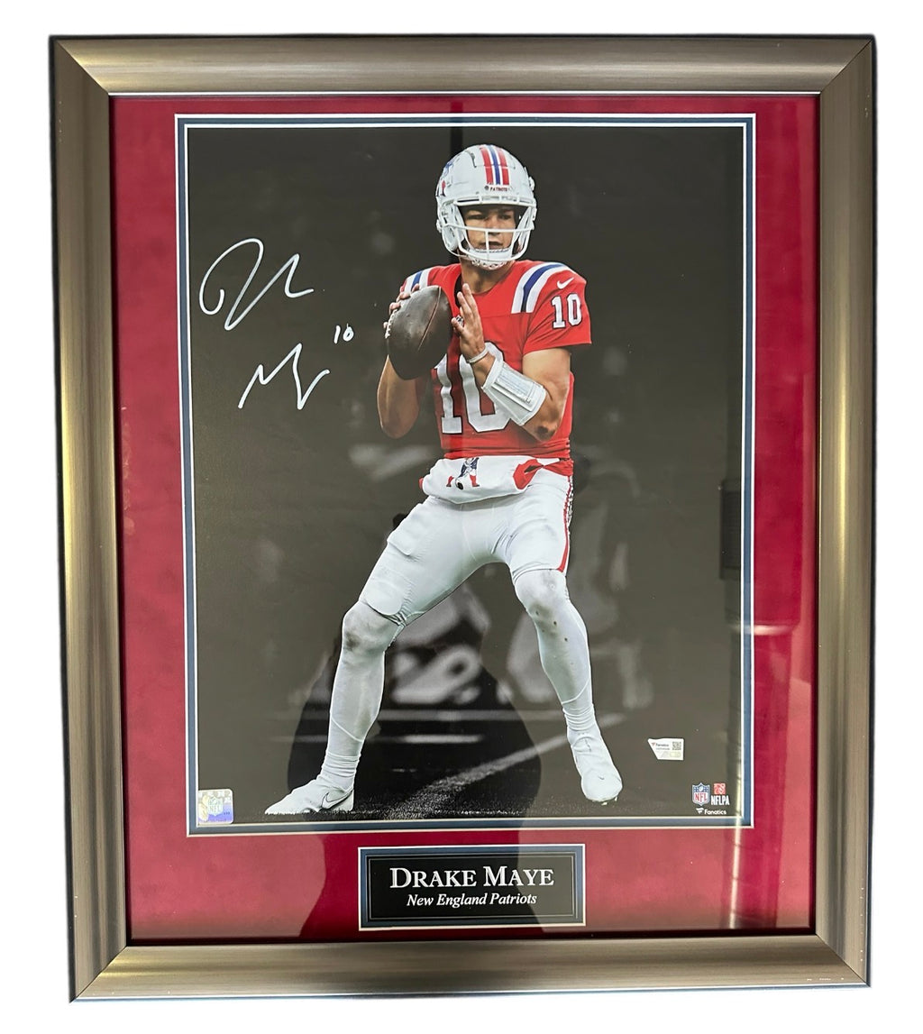 New England Patriots - Drake Maye autographed 16x20 photo