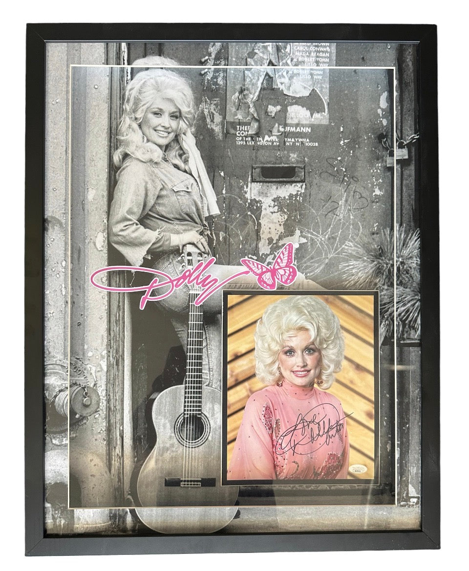 Dolly Parton Country Music Legend signed 8x10