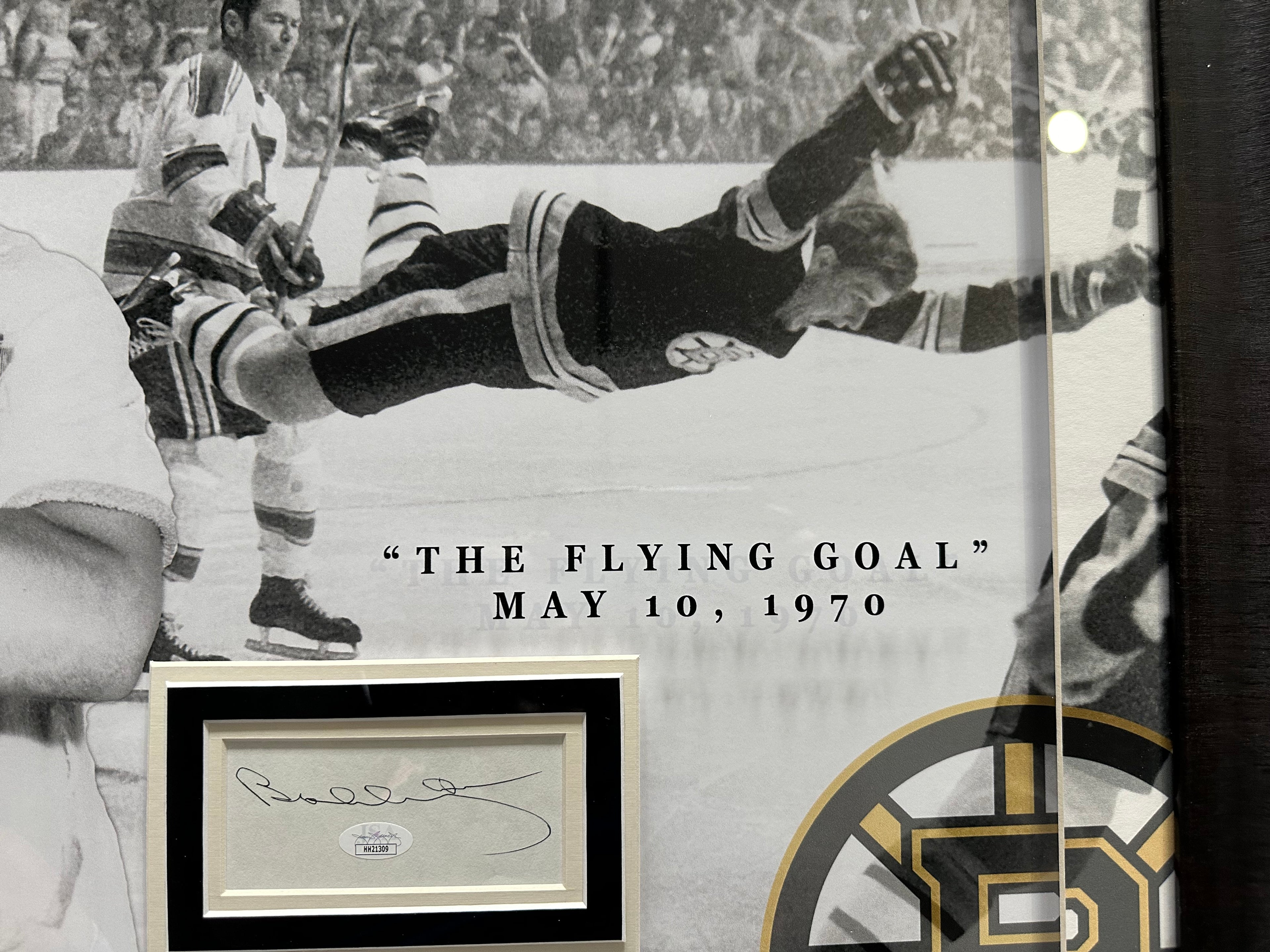 Bobby Orr - "The Flying Goal" May 1970 Autographed