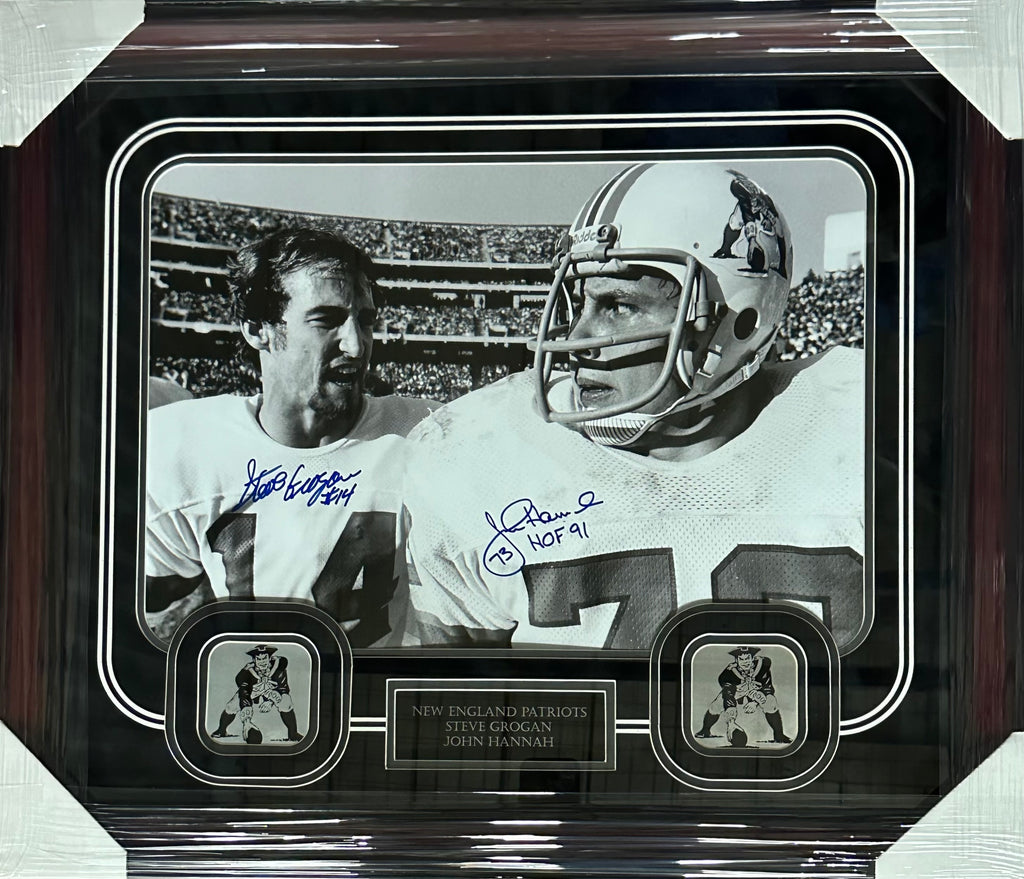 New England Patriots - John Hannah and Steve Grogan Autographed 16 x 20