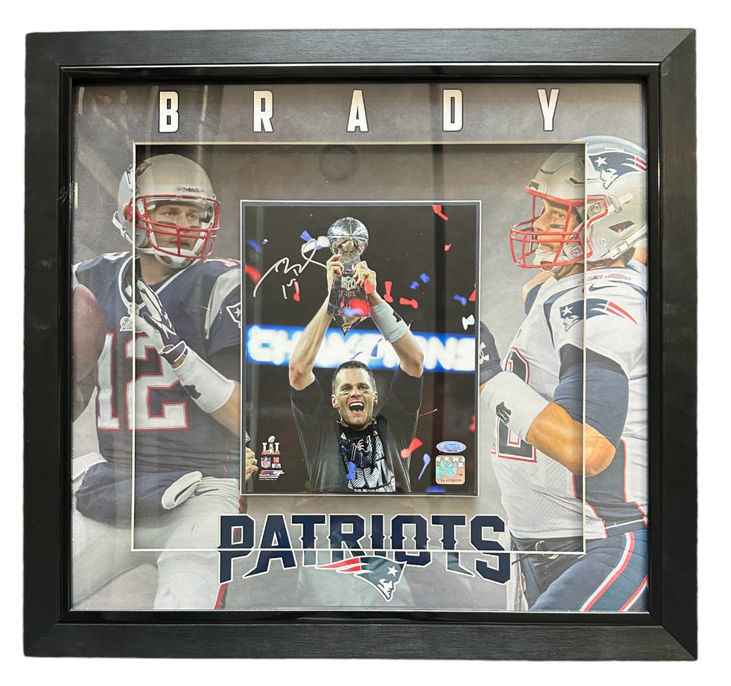 Tom Brady Autographed 8 x 10 photo