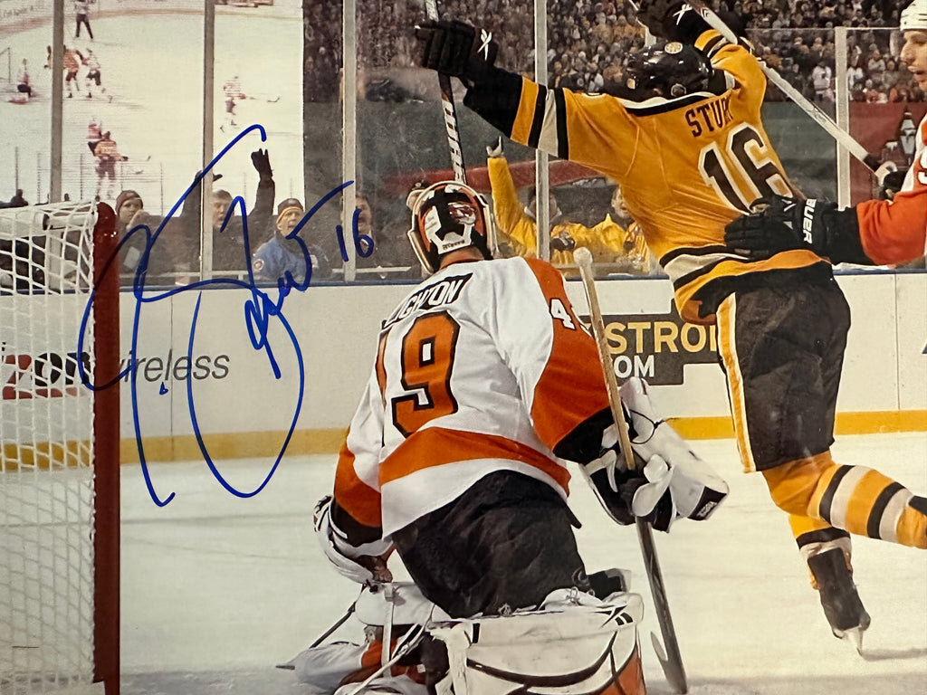Boston Bruins - Winter Classics signed Marco Sturm