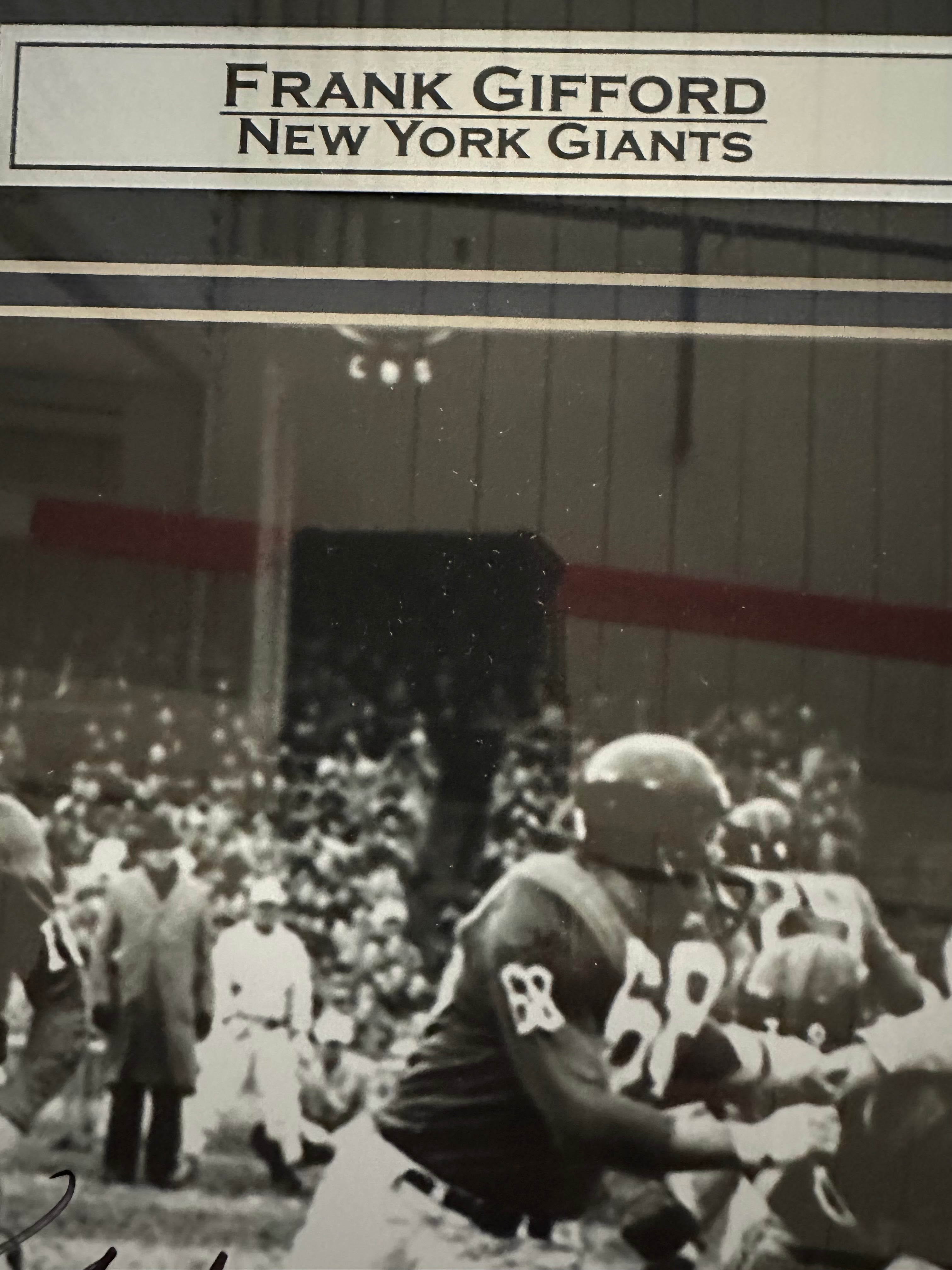 New York Giants - Frank Guifford Autographed 8x10 Photo