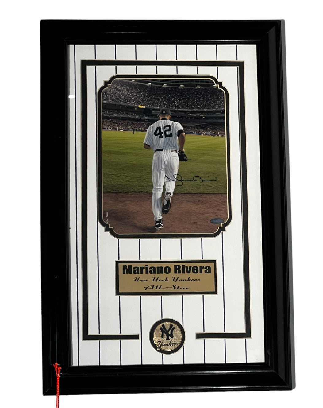 New York Yankees - Mariano Rivera Autographed
