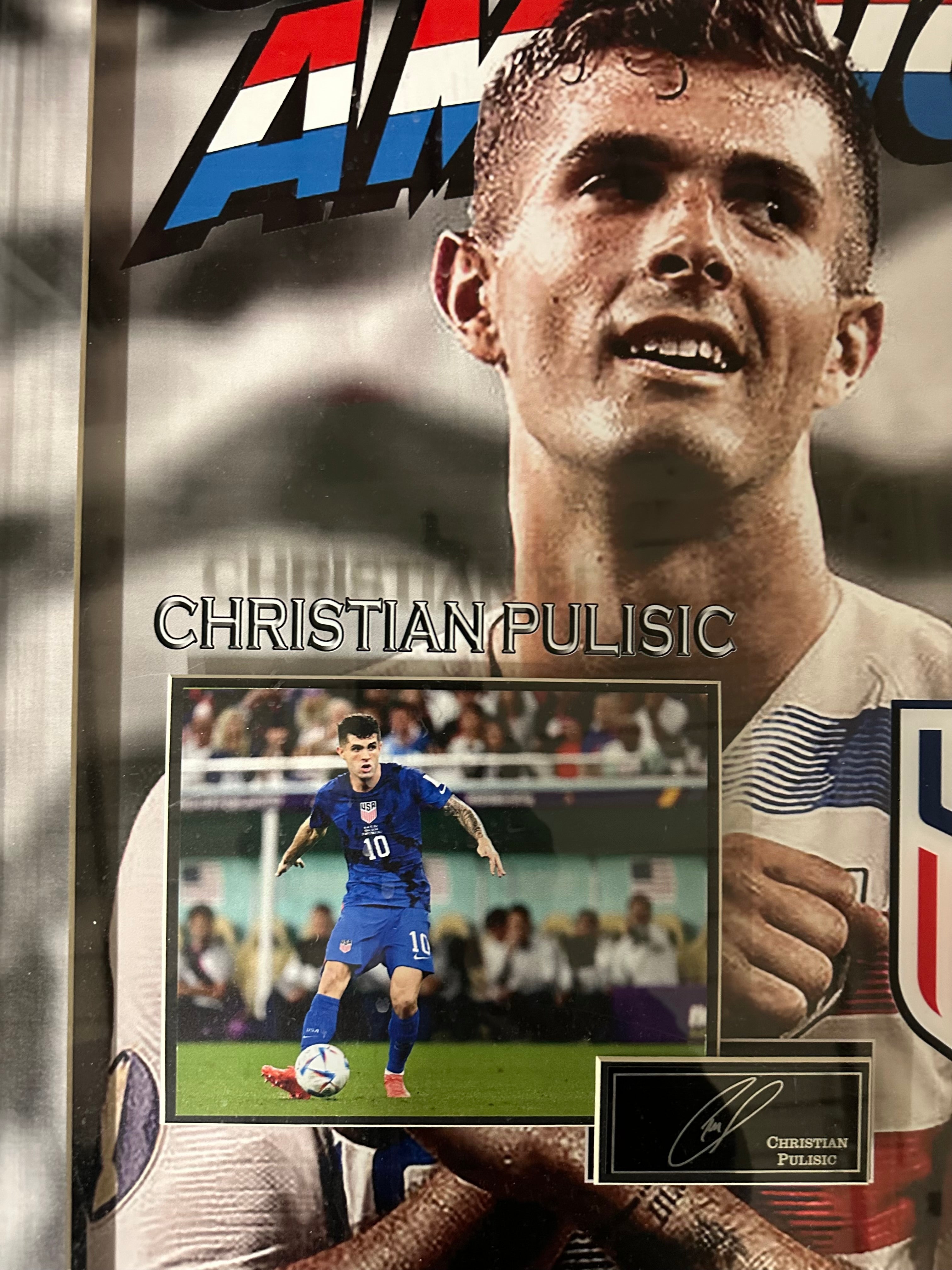 Team USA Soccer - Christian Pulisic with facsimile signature plate