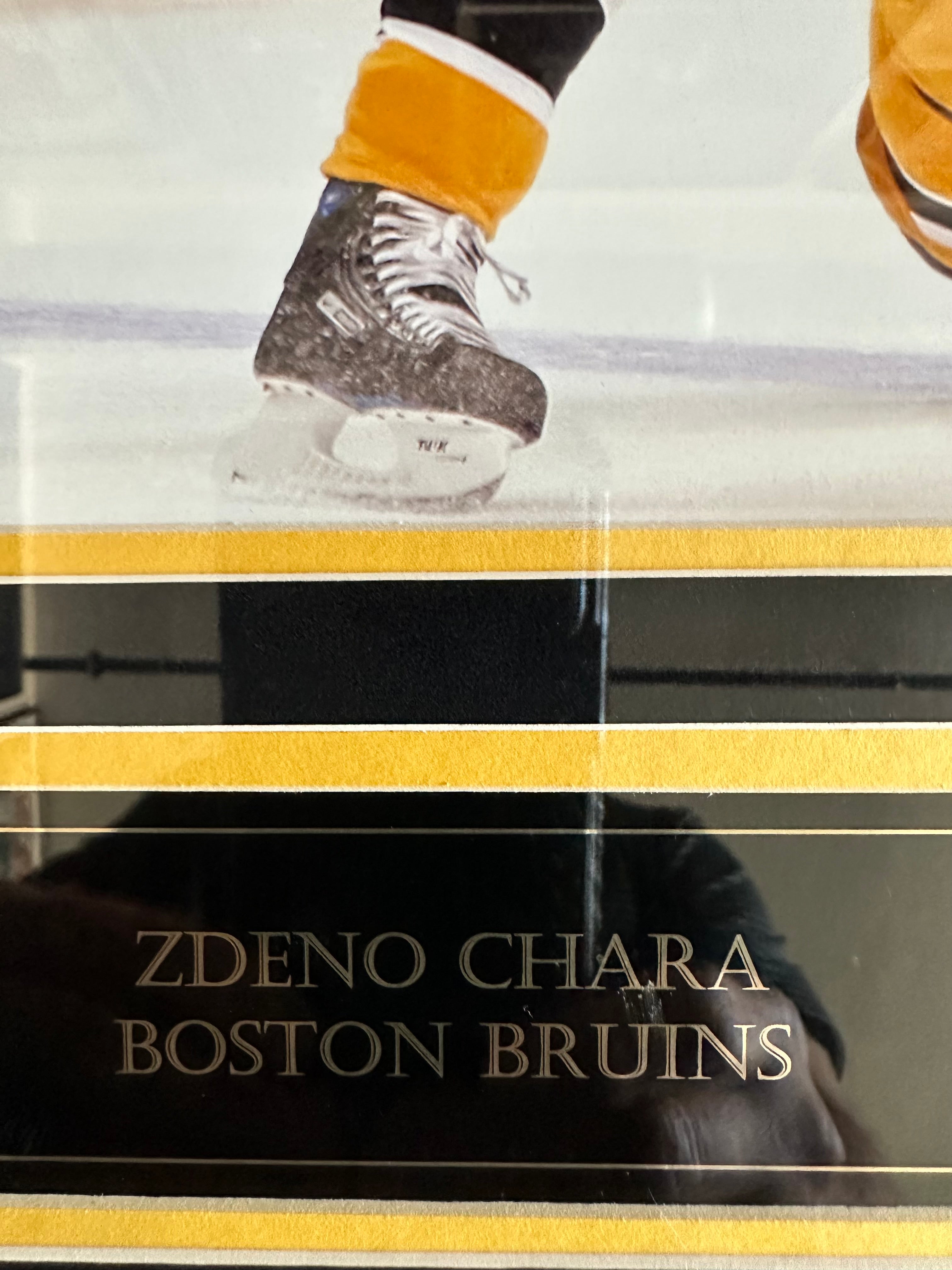 Zdeno Chara Boston Bruins Defenceman - Autographed