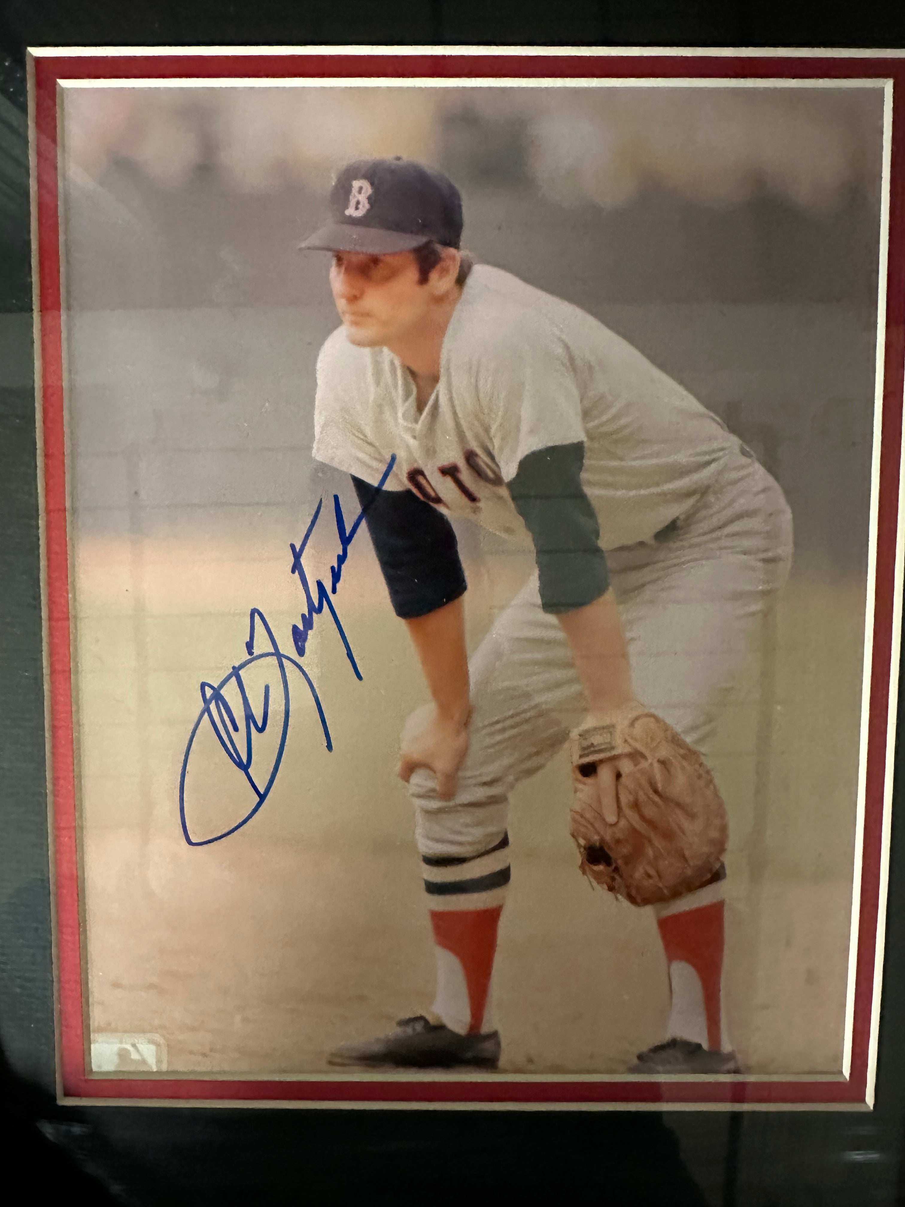 Boston Red Sox - Carl Yastrzemski autographed 8x10 photo