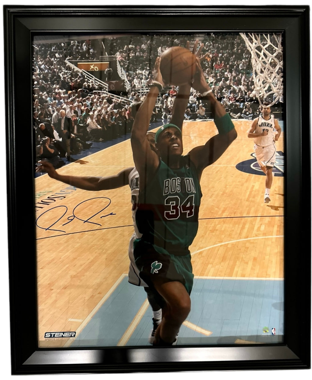 Boston Celtics - Paul Pierce 16x20 Autographed Photo