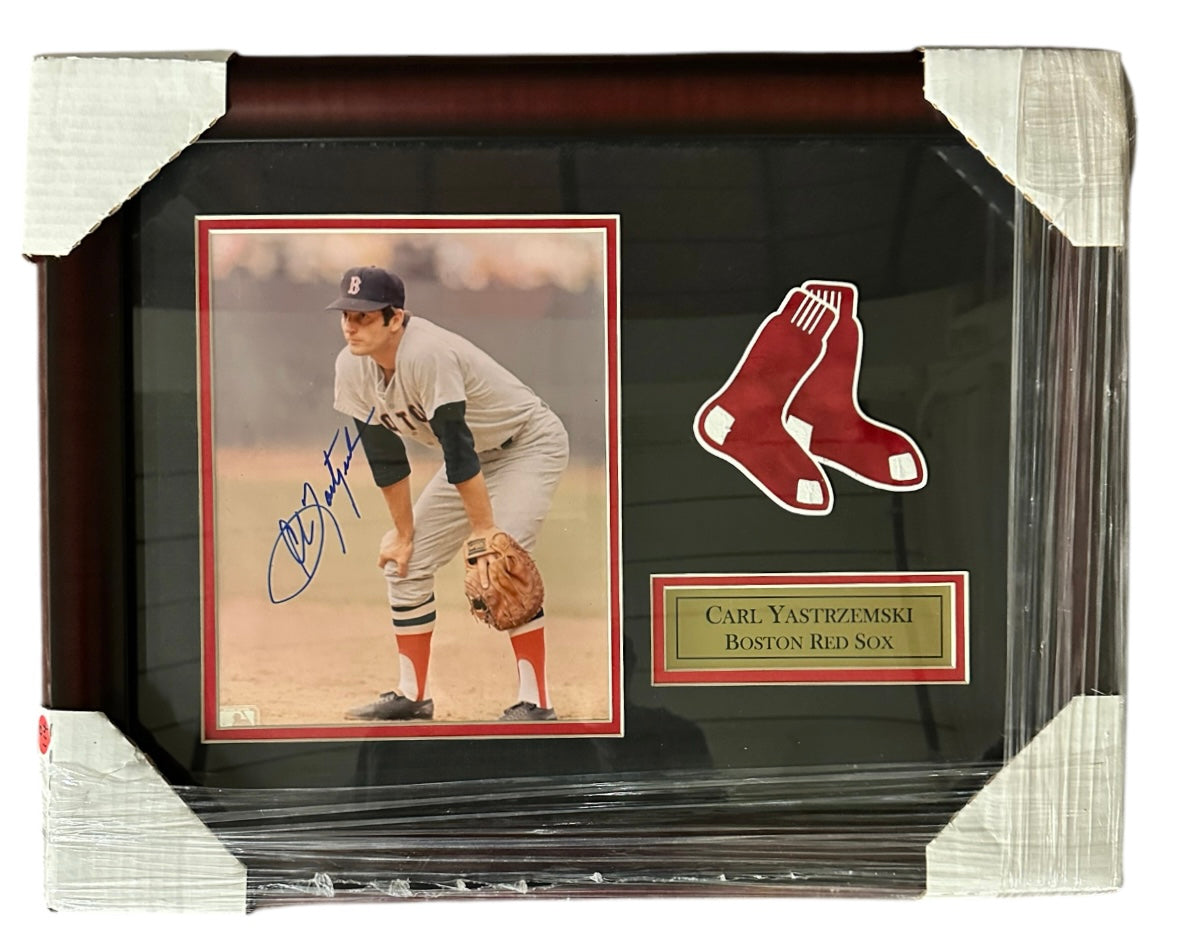 Boston Red Sox - Carl Yastrzemski autographed 8x10 photo