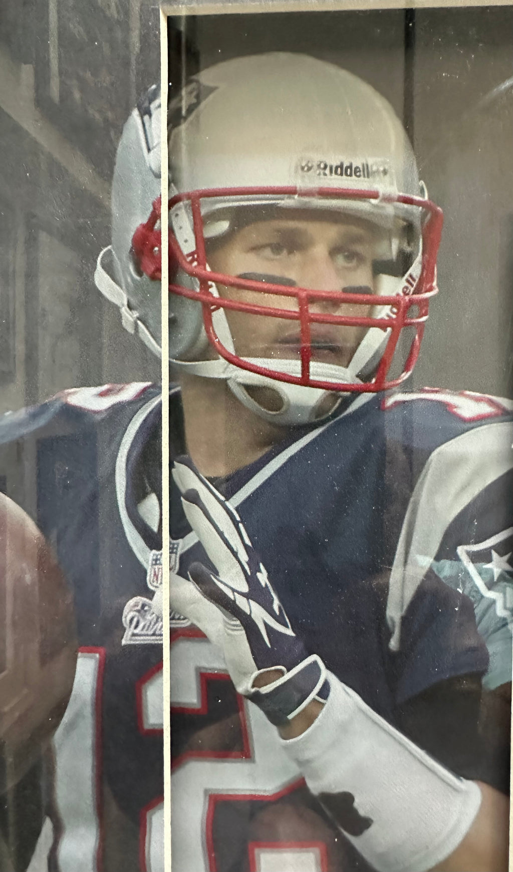 Tom Brady Autographed 8 x 10 photo