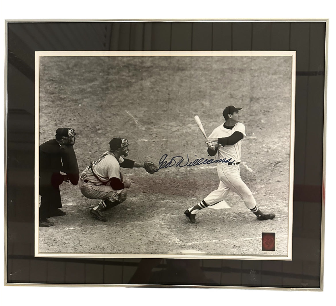 Boston Red Sox - Ted Williams 16x20 Autographed Photo
