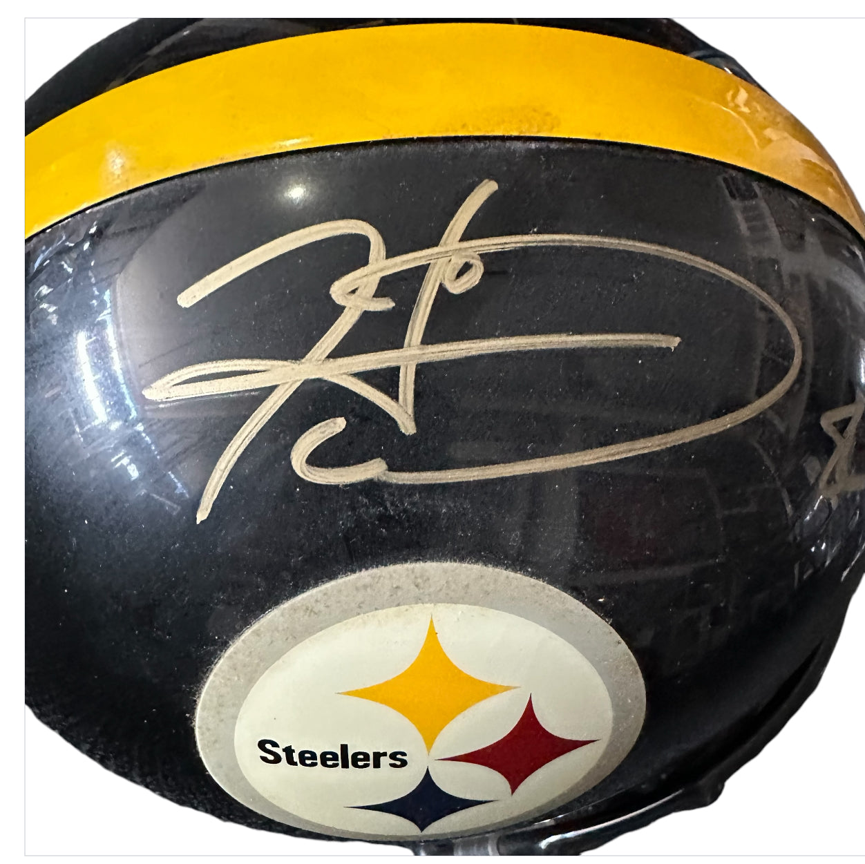 Pittsburg Steelers - Hines Ward Autographed Helmet
