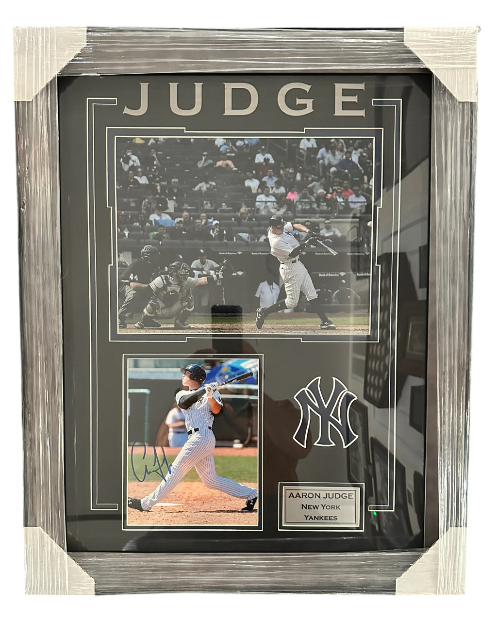 New York Yankees - Aaron Judge Autographed 8 x 10