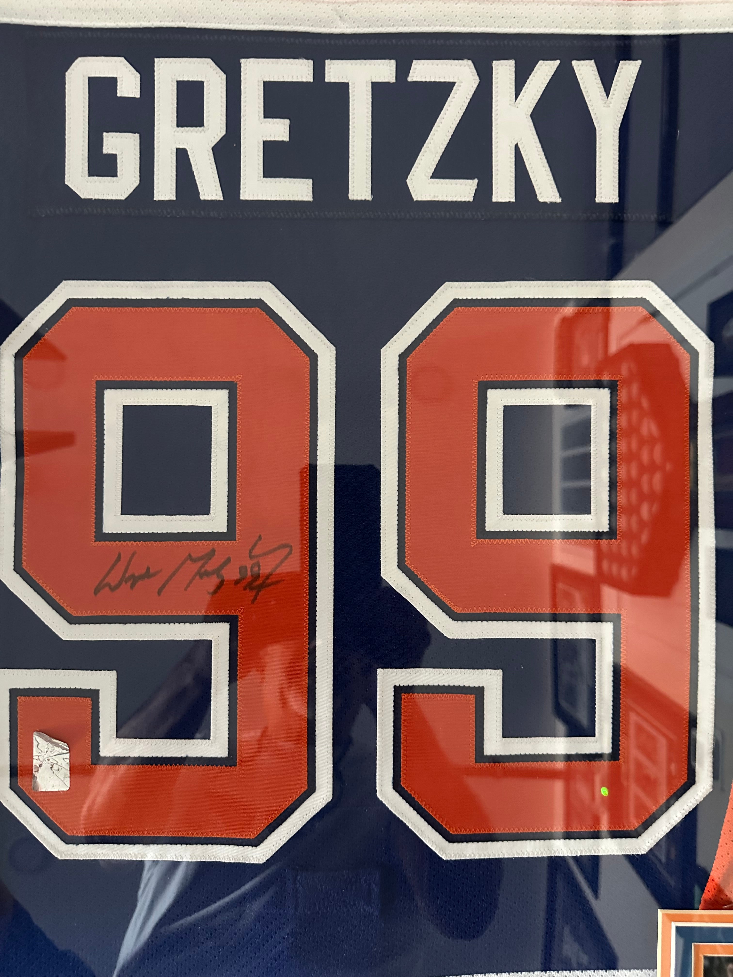 Edmonton Oilers - Wayne Gretsky Autographed framed Jersey