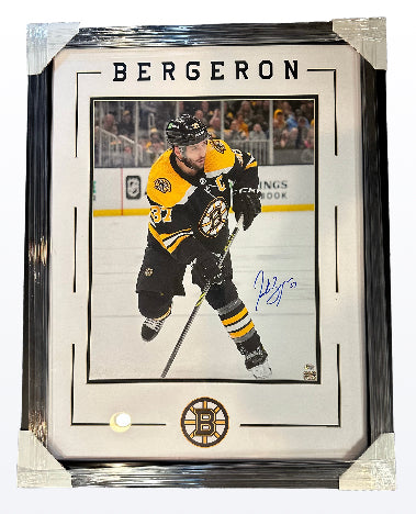 Boston Bruins Patrice Bergeron signed photo