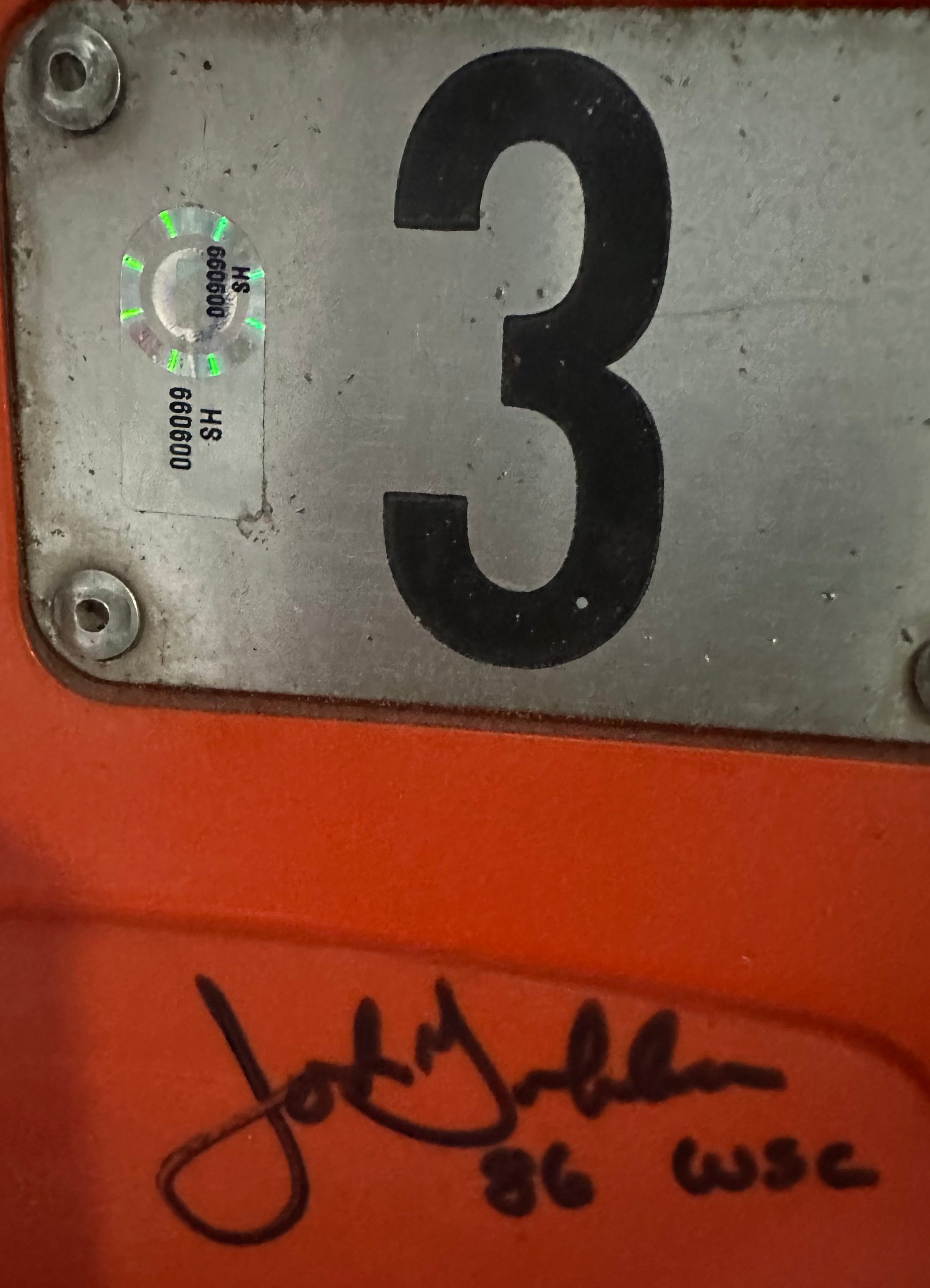 New York Mets - 1986 Mets Team Autograhed Stadium Seatback