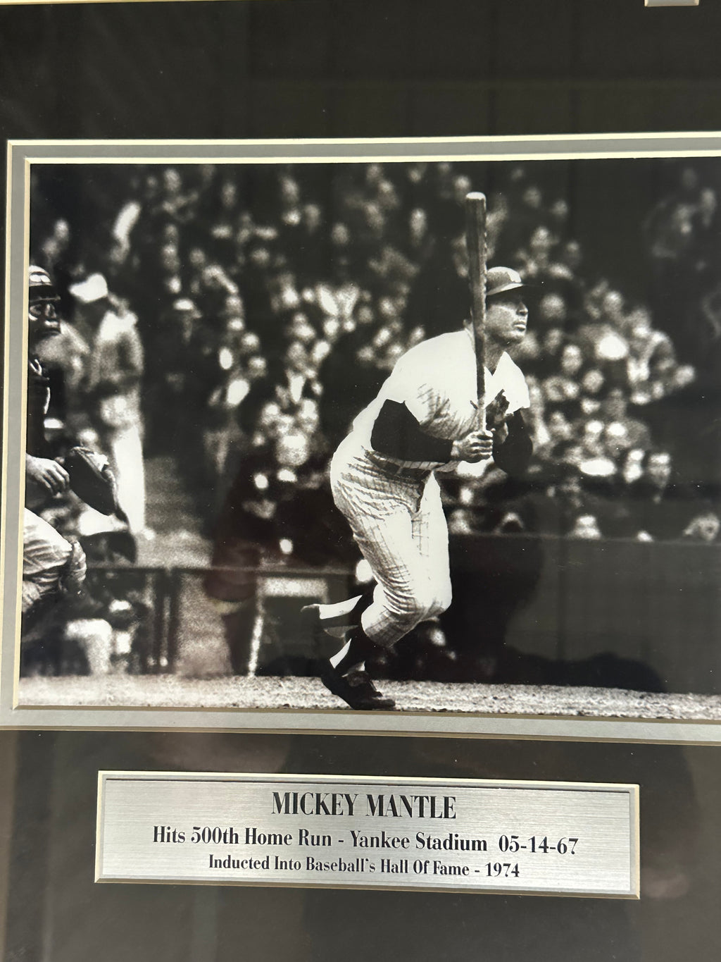 New York Yankees - Mickey Mantle Autographed Card