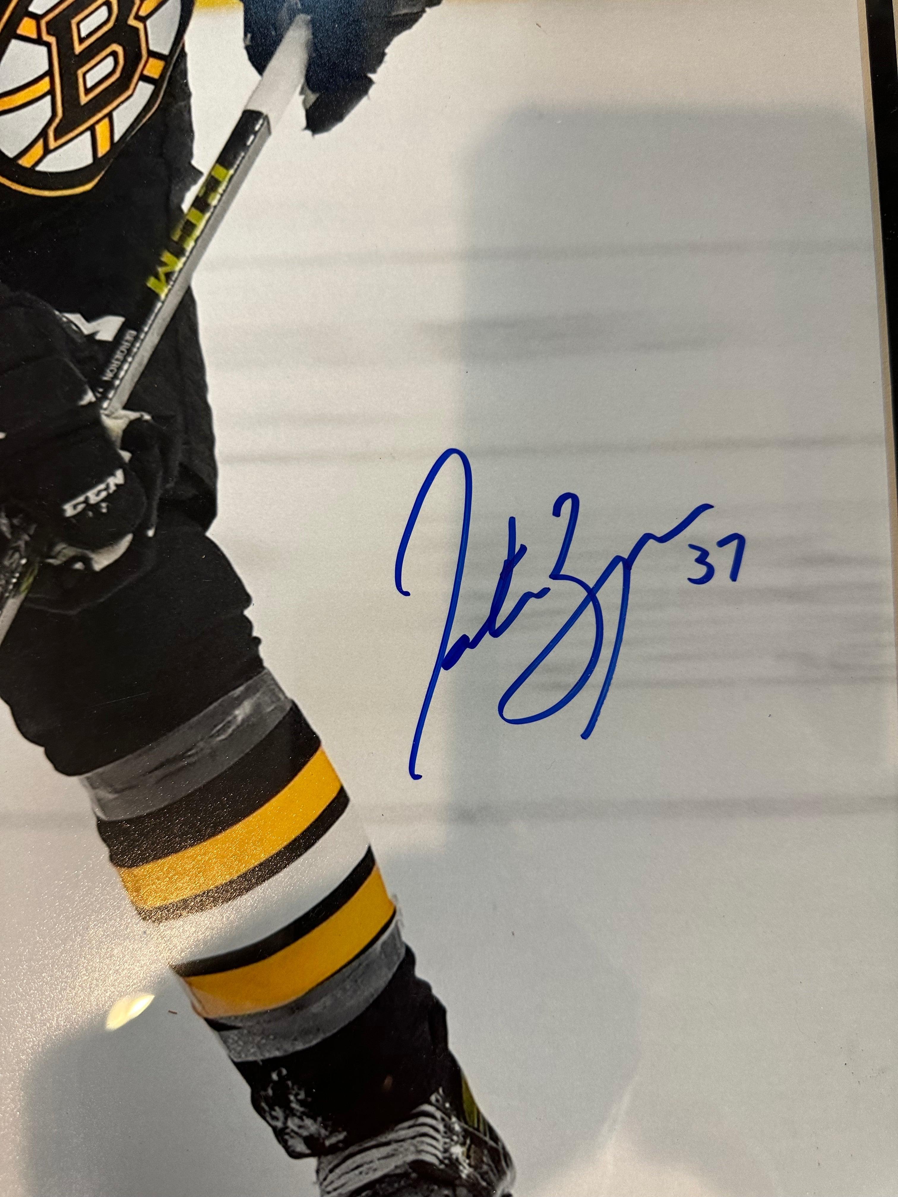 Boston Bruins Patrice Bergeron signed photo