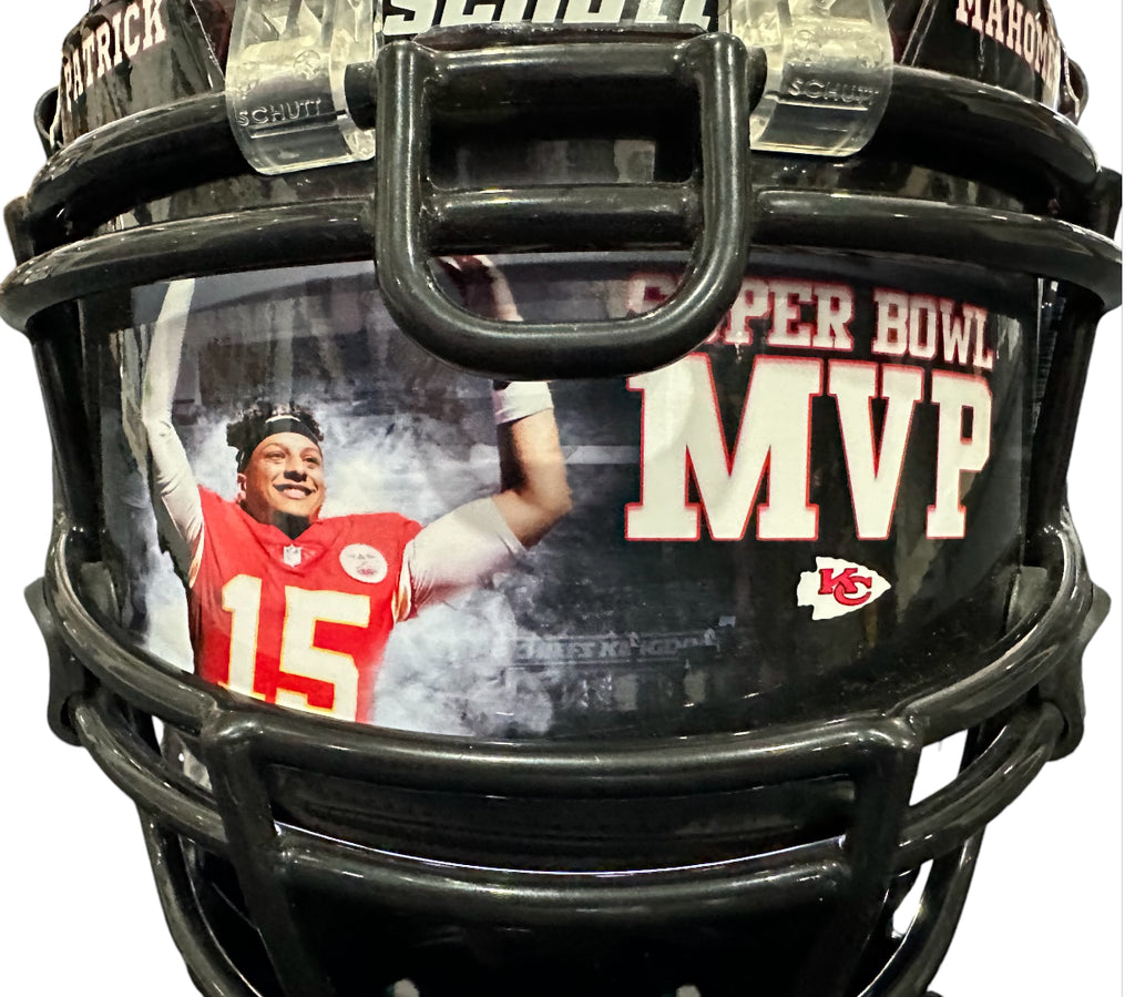 Kansas City Chiefs - Patrick Mahomes Autographed Never Quit Helmet