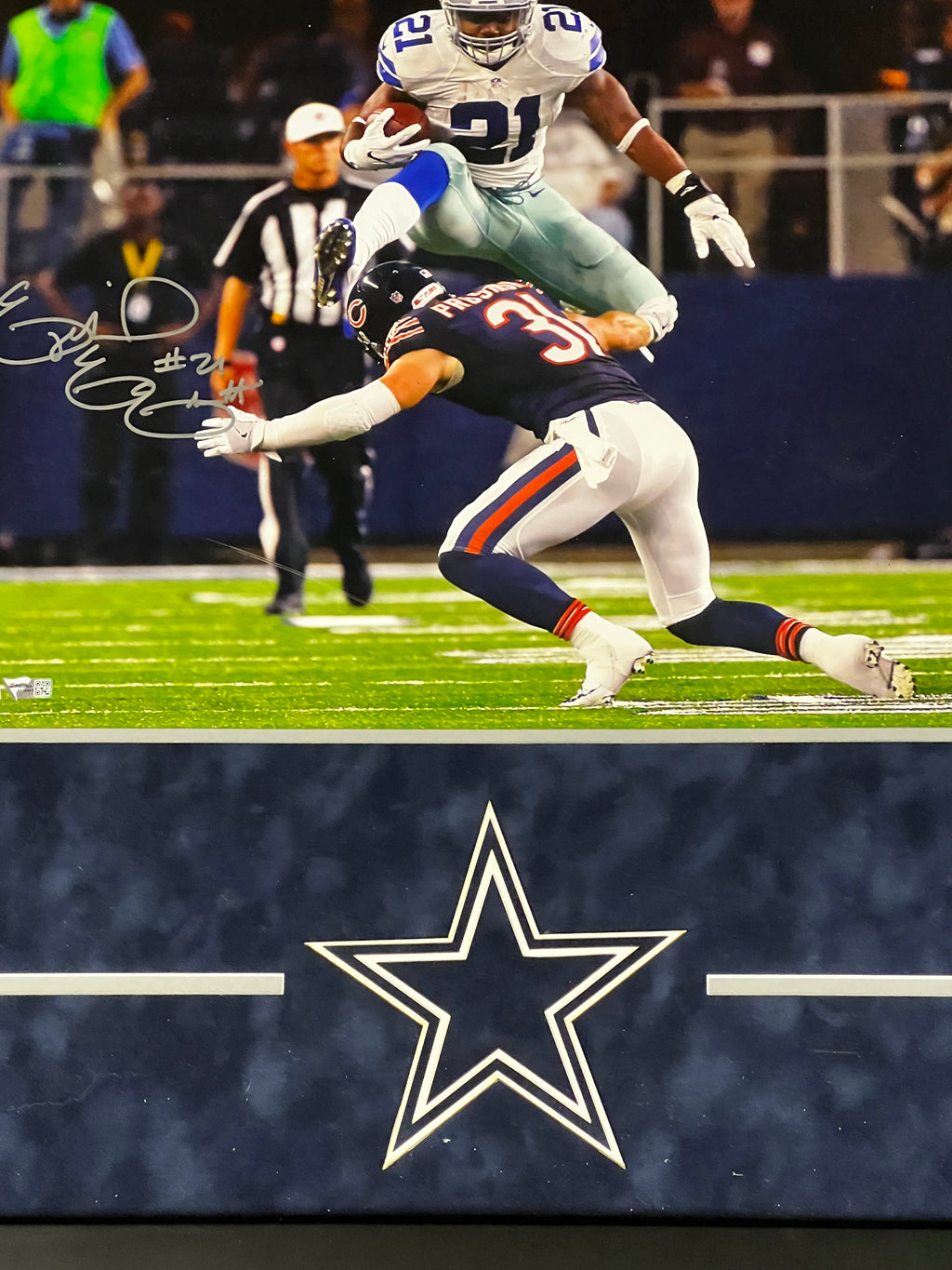 Dallas Cowboys -  Ezekiel Elliot Autographed