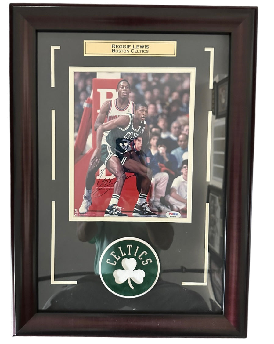 Boston Celtics - Reggie Lewis autographed 8x10