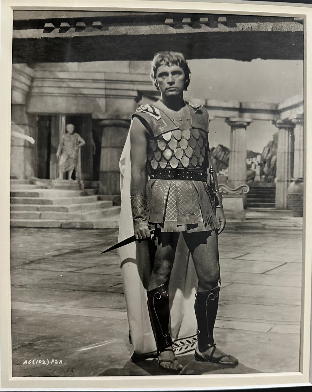 Cleopatra Movie - 5 Autographs (Elizabeth Taylor, Richard Burton and 3 others)