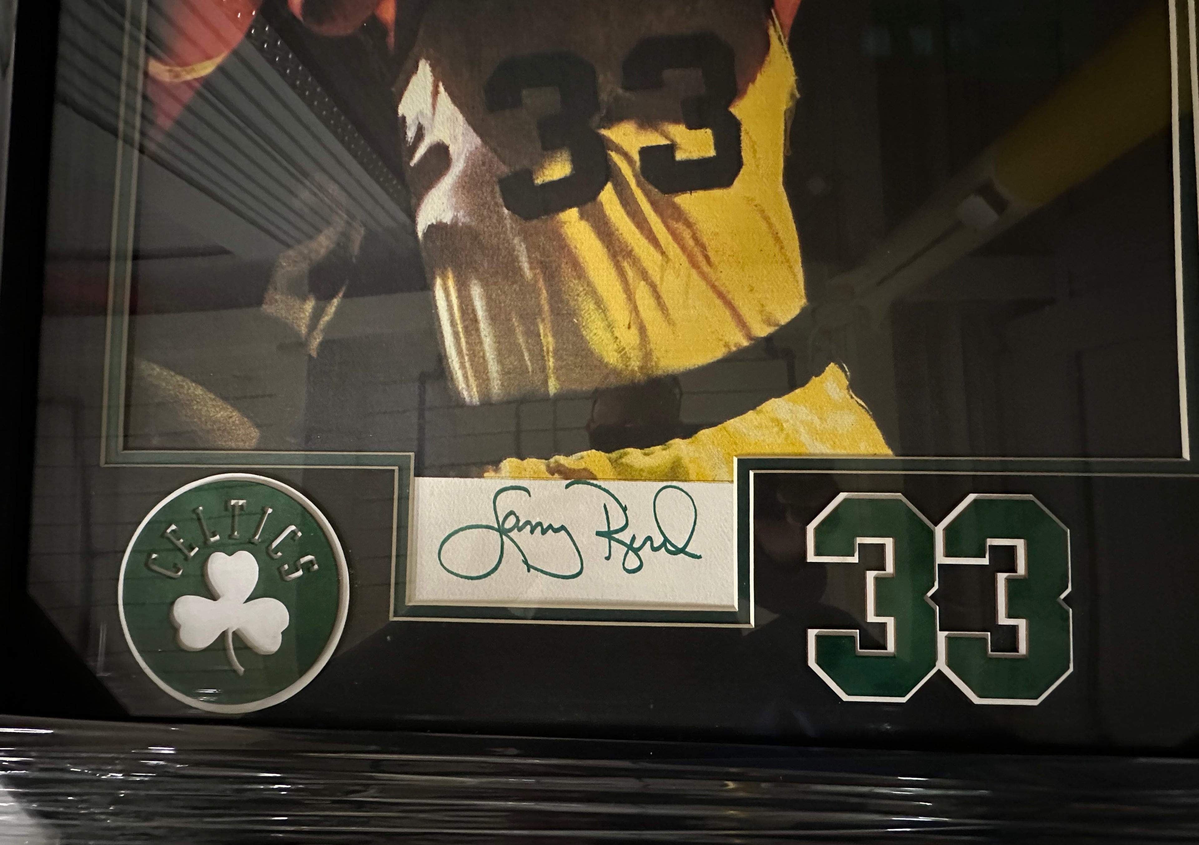 Boston Celtics - Larry Bird Lithograph with green ink autographed cut