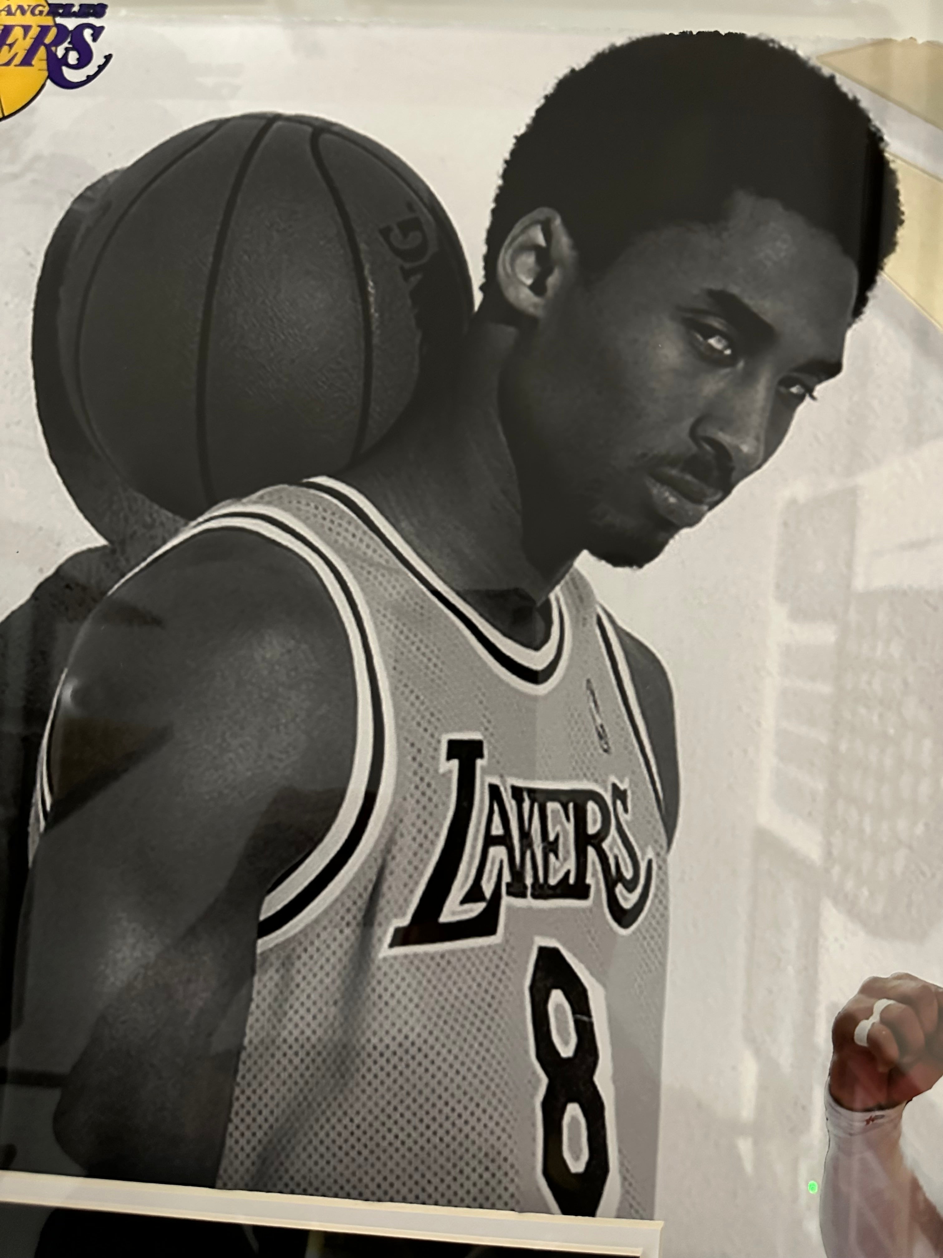 LA Lakers - Kobe Bryant with video montage