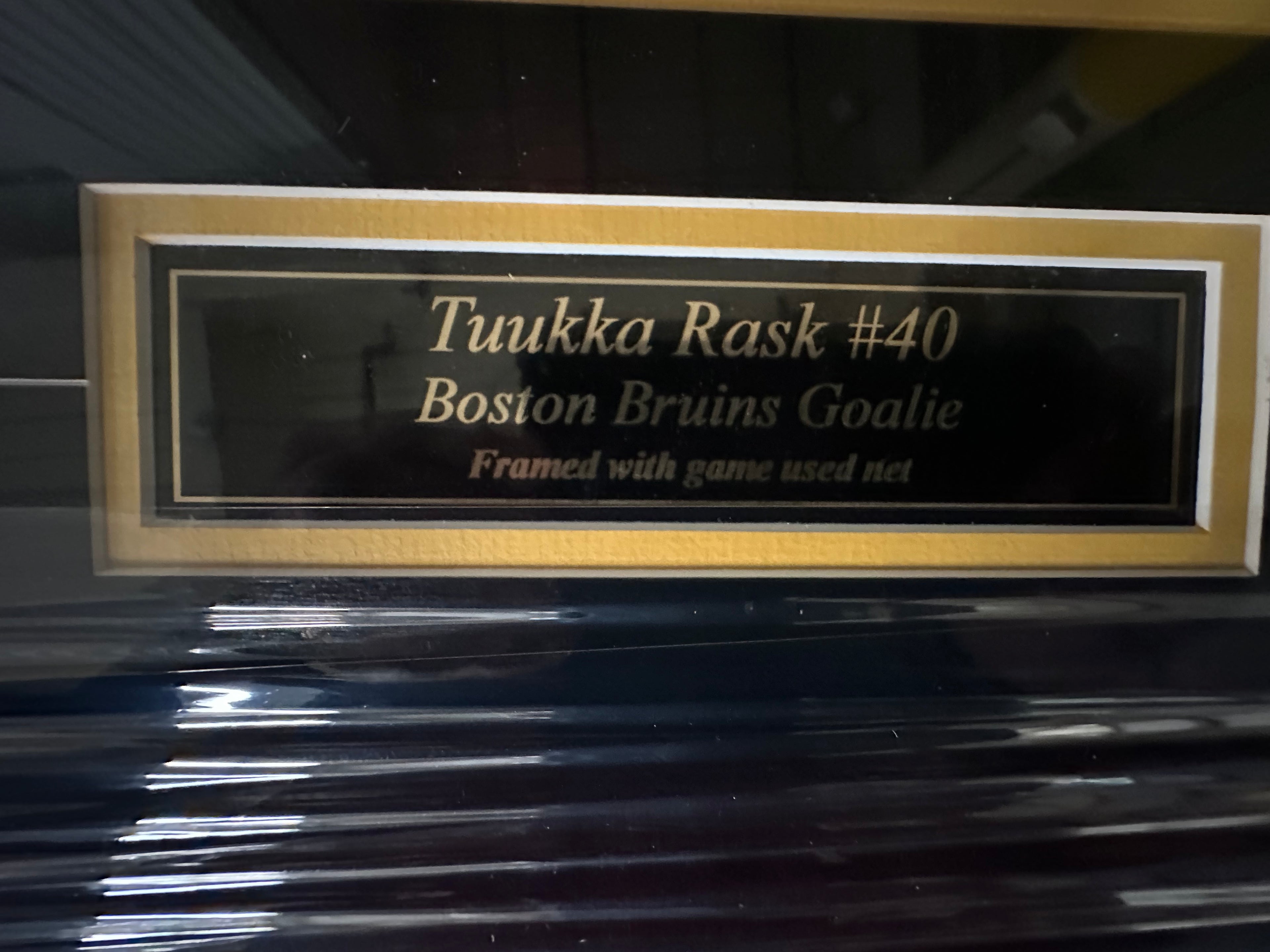 Boston Bruins - Tuukka Rask autographed 16x20 photo with net