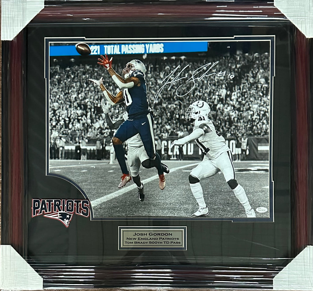 New England Patriots - Josh Gordan Autographed 16 x 20