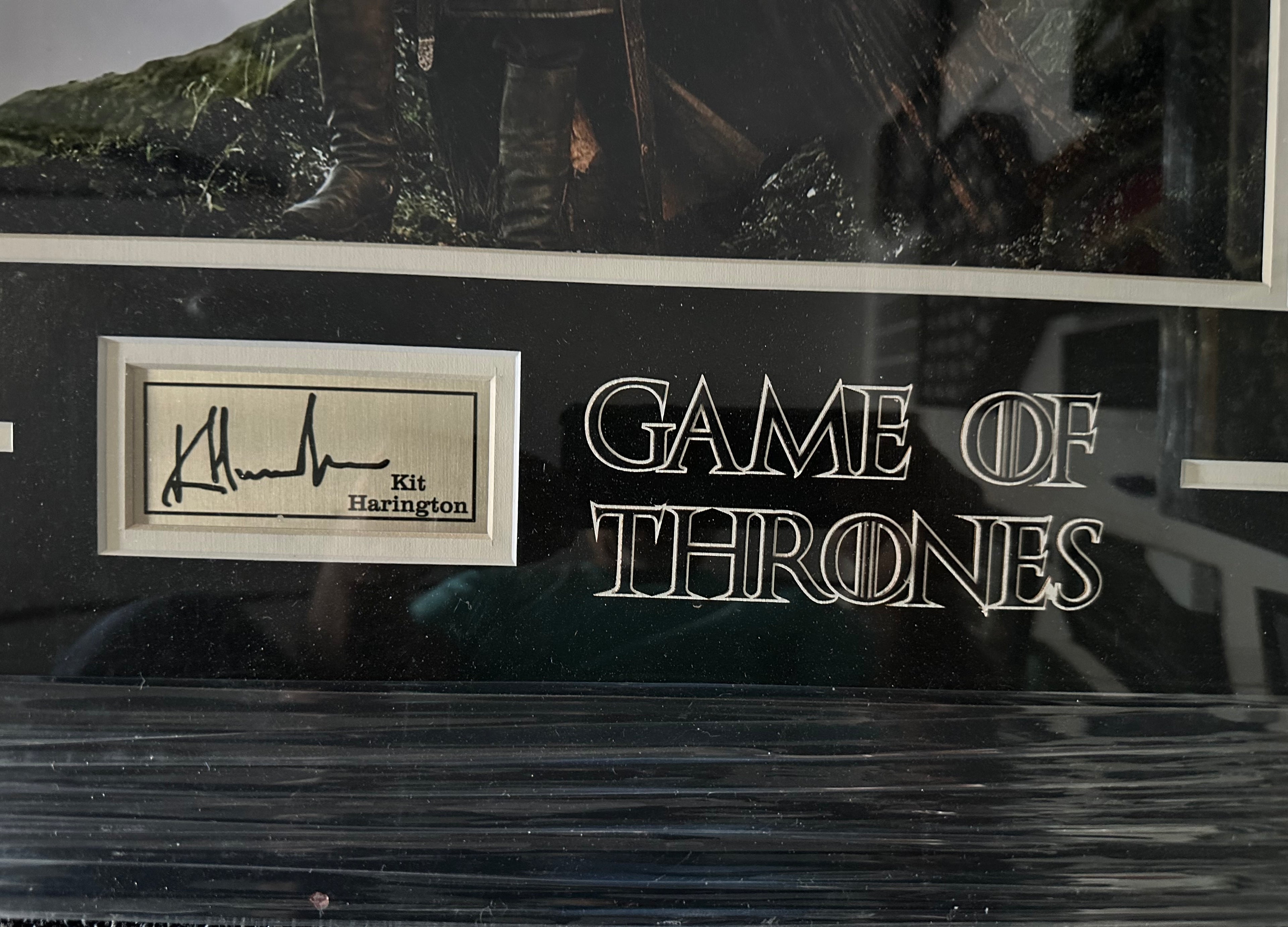 Game of Thrones - Jon Snow with quote and Facsimile Autograph