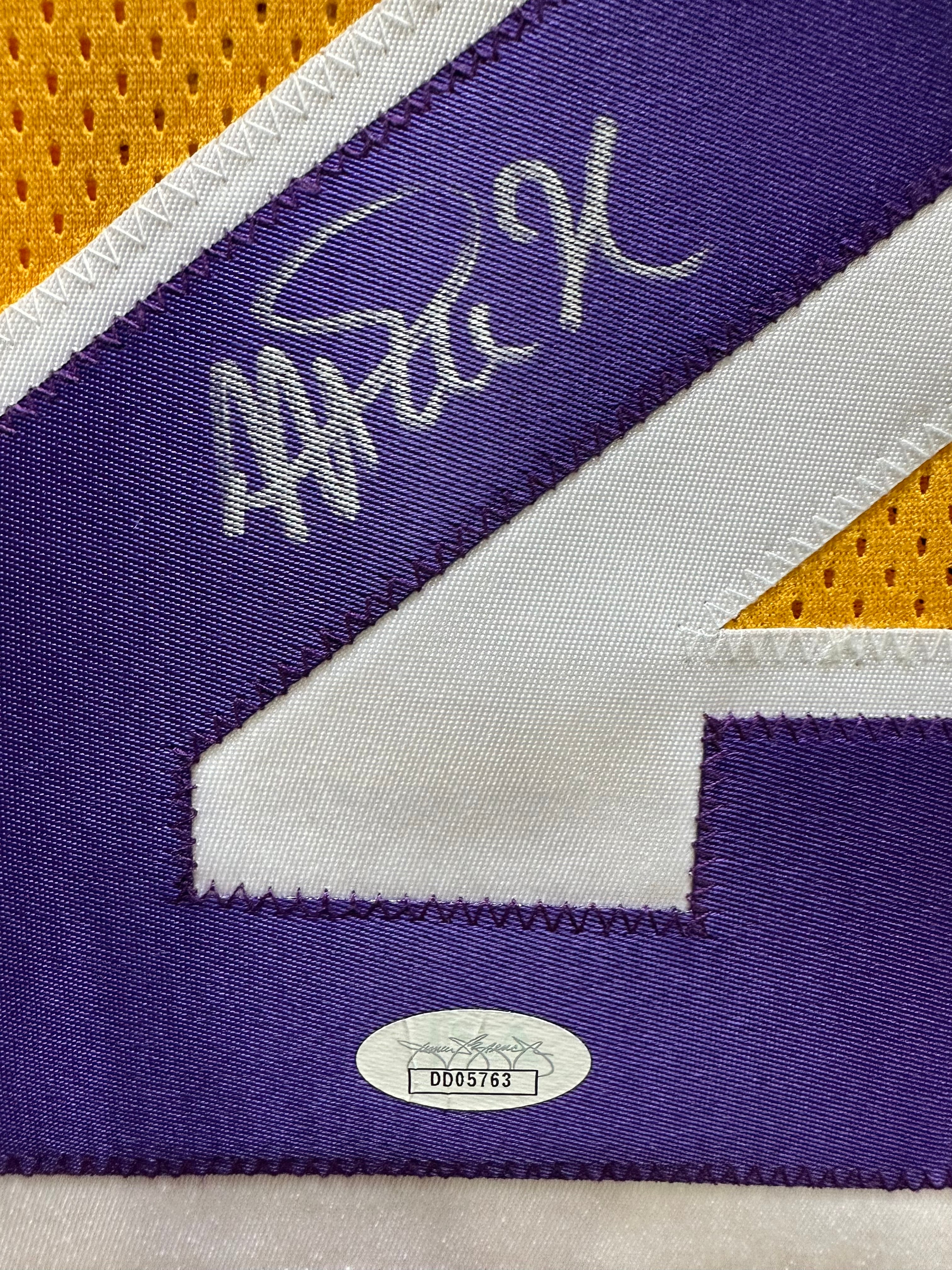 Los Angeles Lakers - Magic Johnson Autographed Basketball Jersey