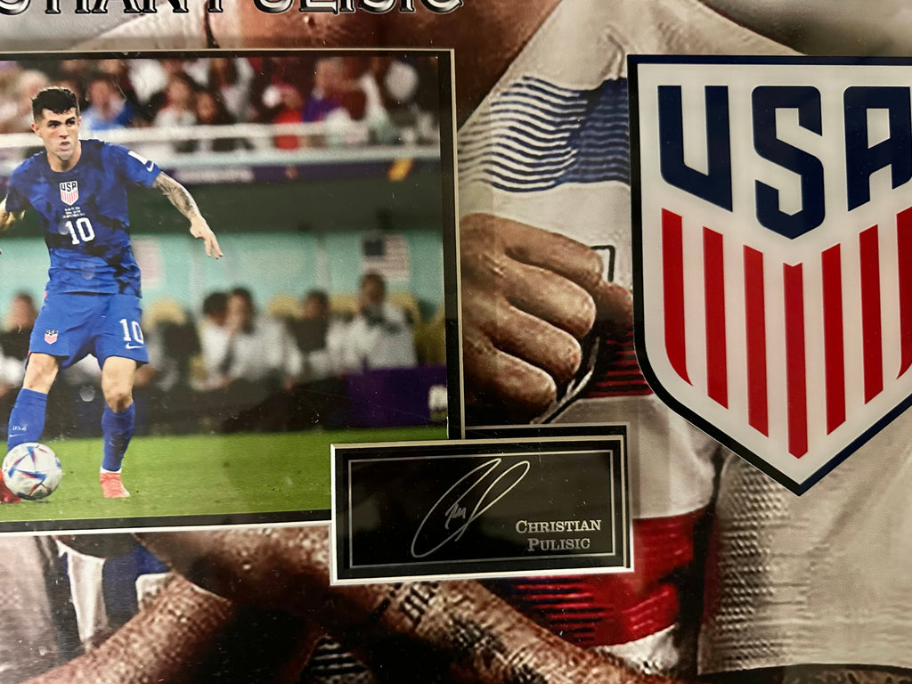 Team USA Soccer - Christian Pulisic with facsimile signature plate