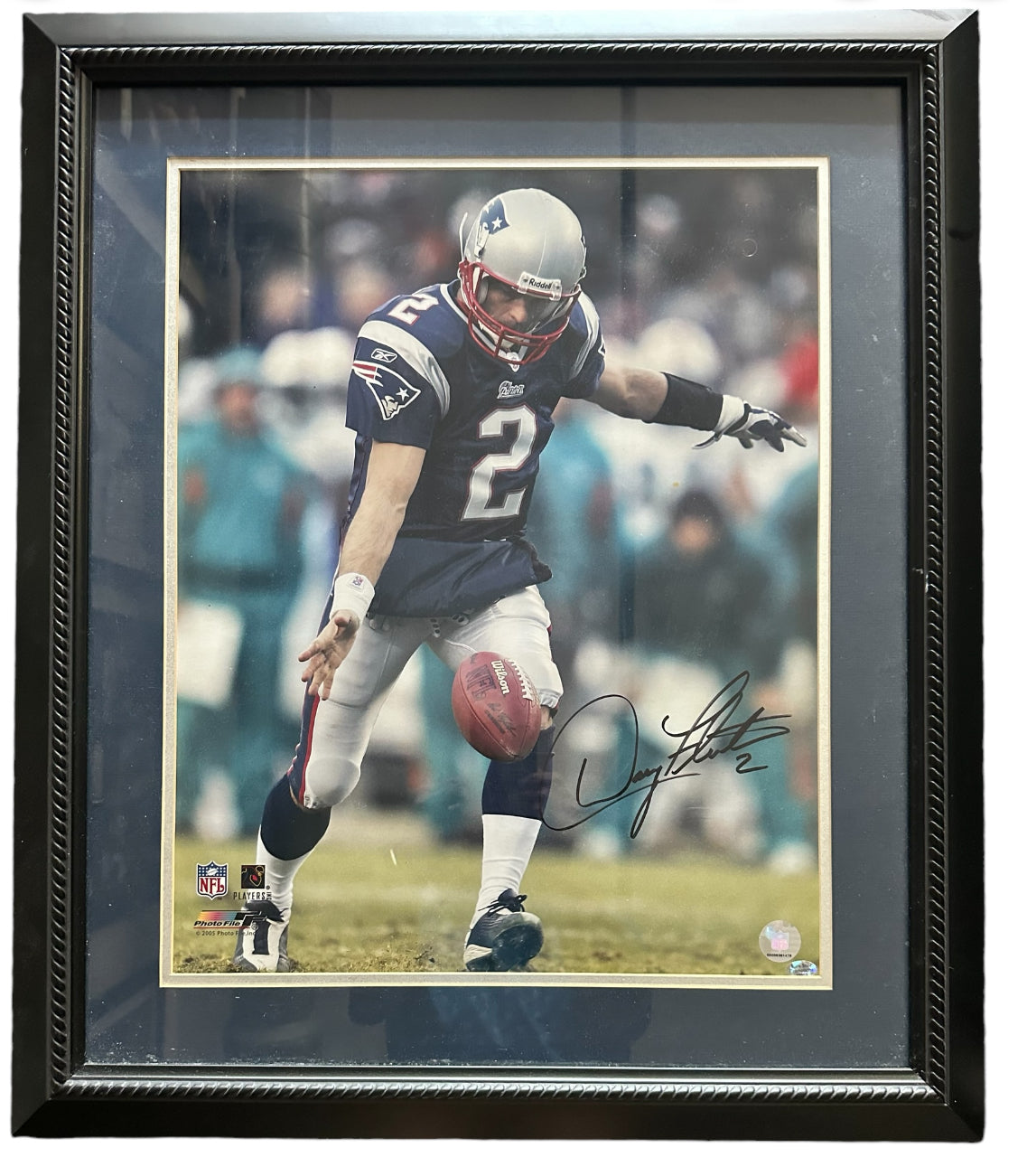 New England Patriots - Doug Flutie Autographed 16 x 20