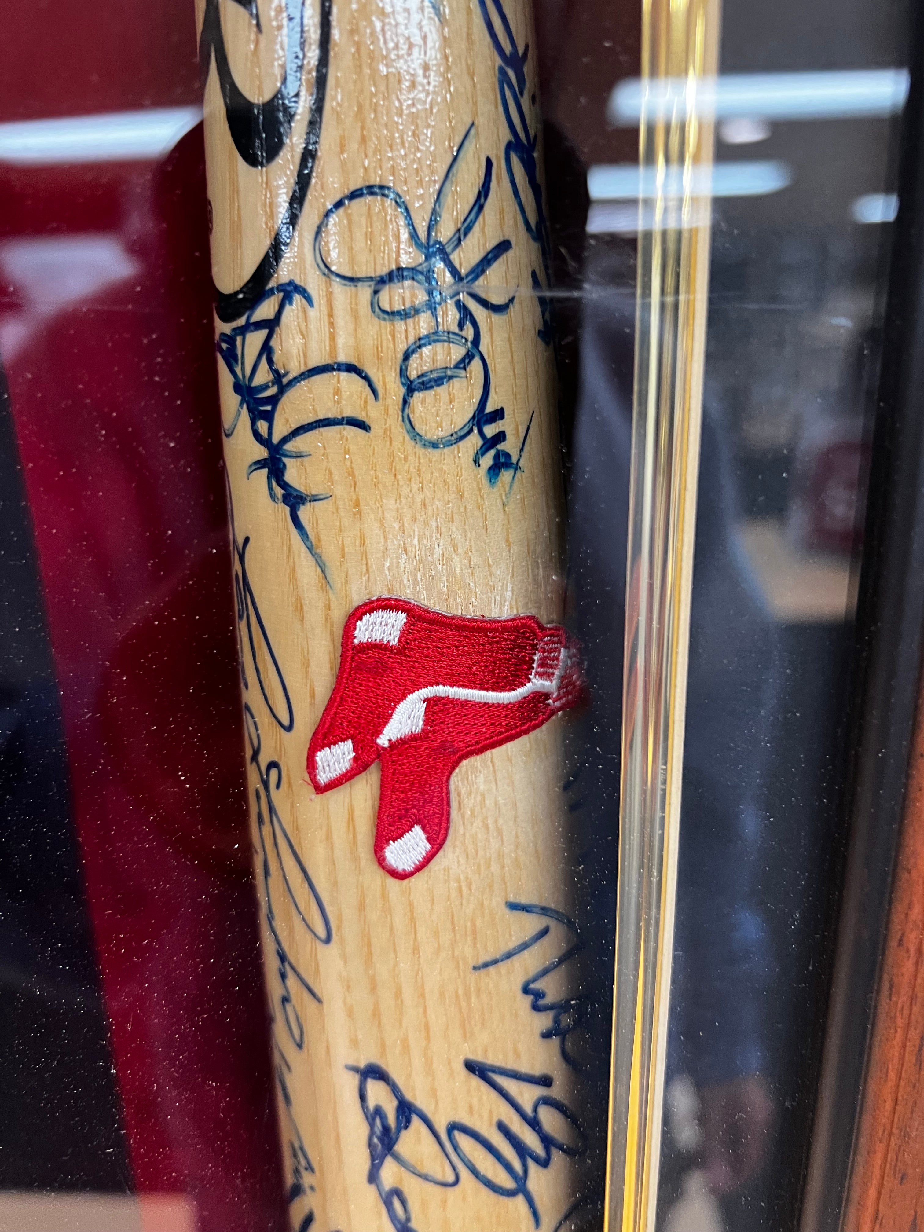 Boston Red Sox - 2007 Team Signed Bat