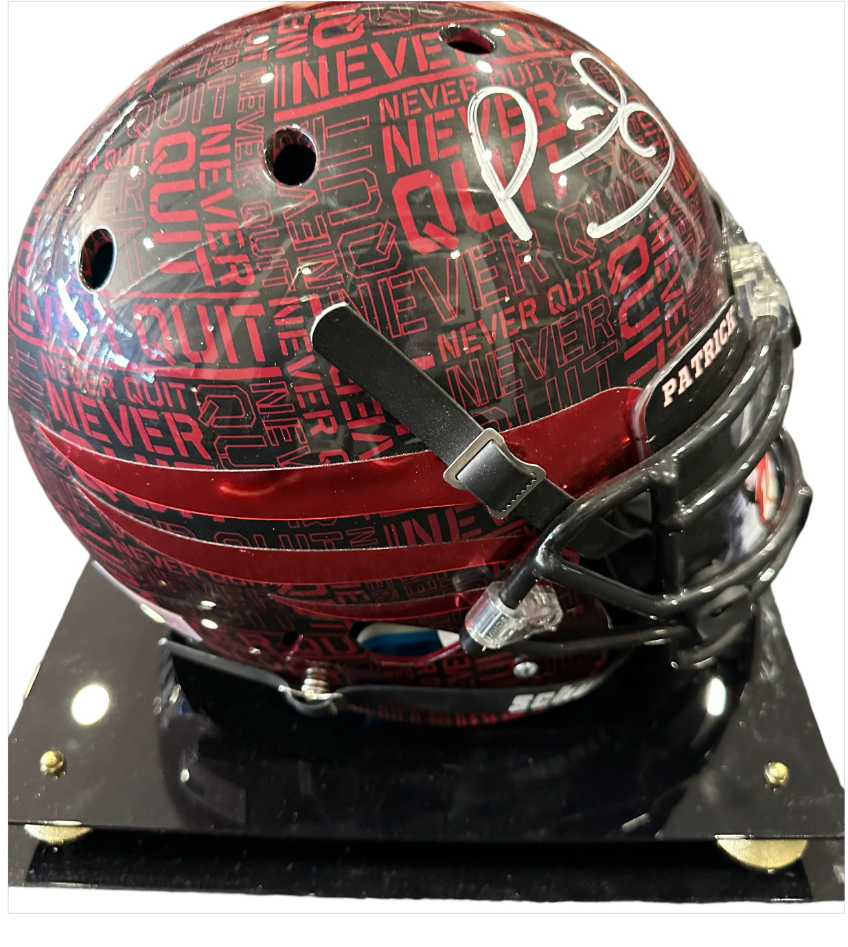Kansas City Chiefs - Patrick Mahomes Autographed Never Quit Helmet