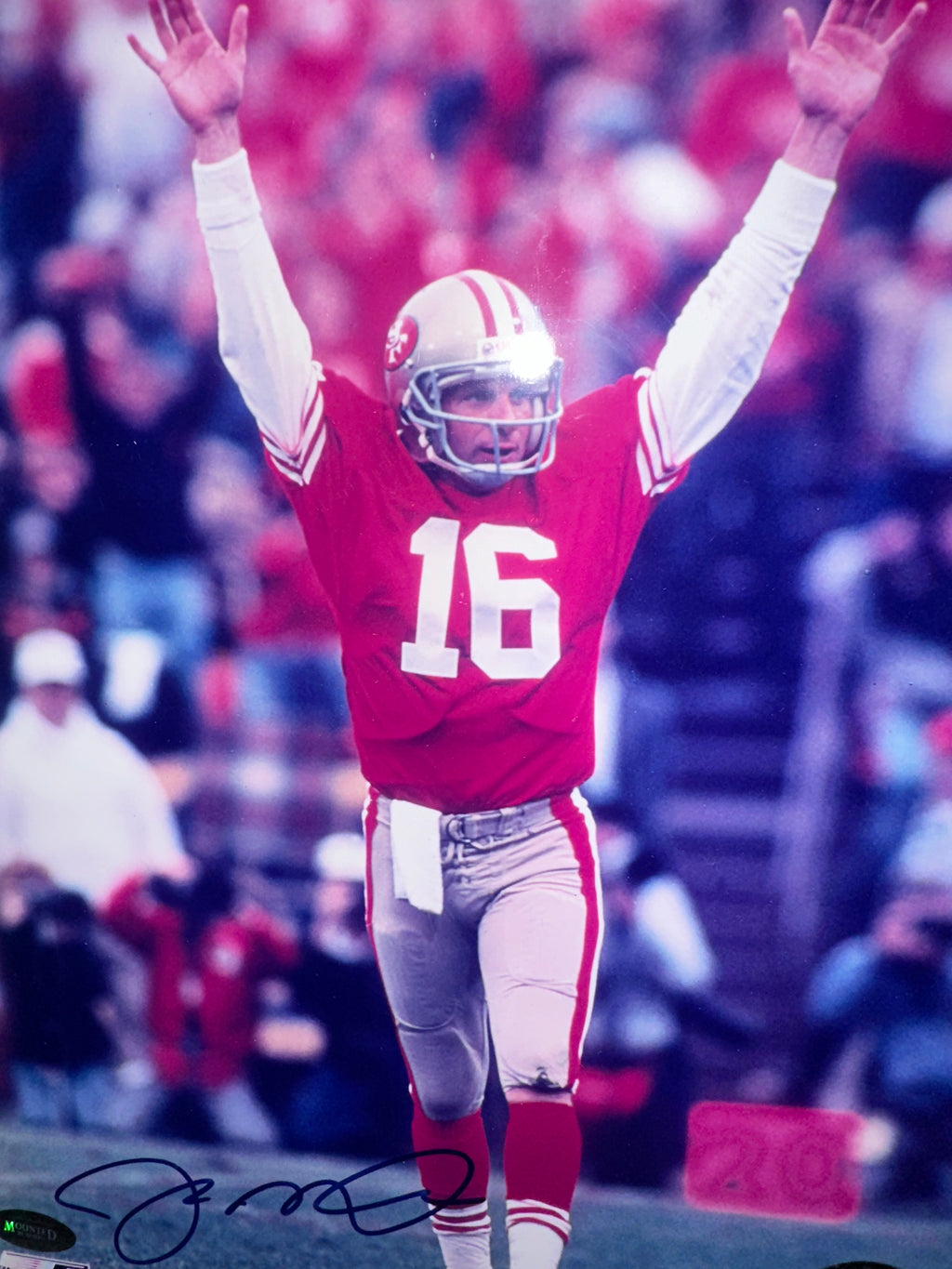 San Francisco 49ers - Joe Montana 8 x 10 Autographed photo on plaque