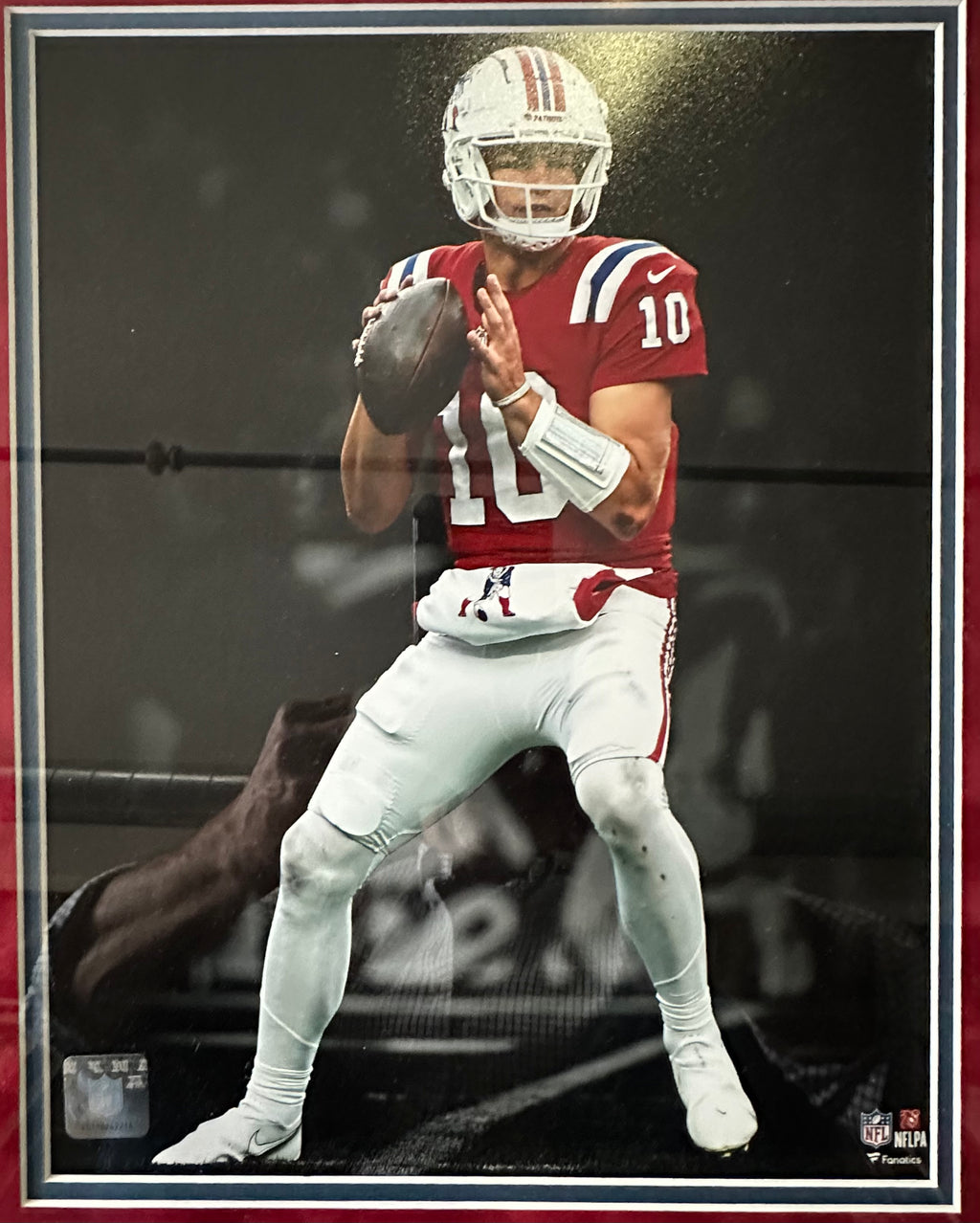 New England Patriots - Drake Maye 10x14 photo unsigned