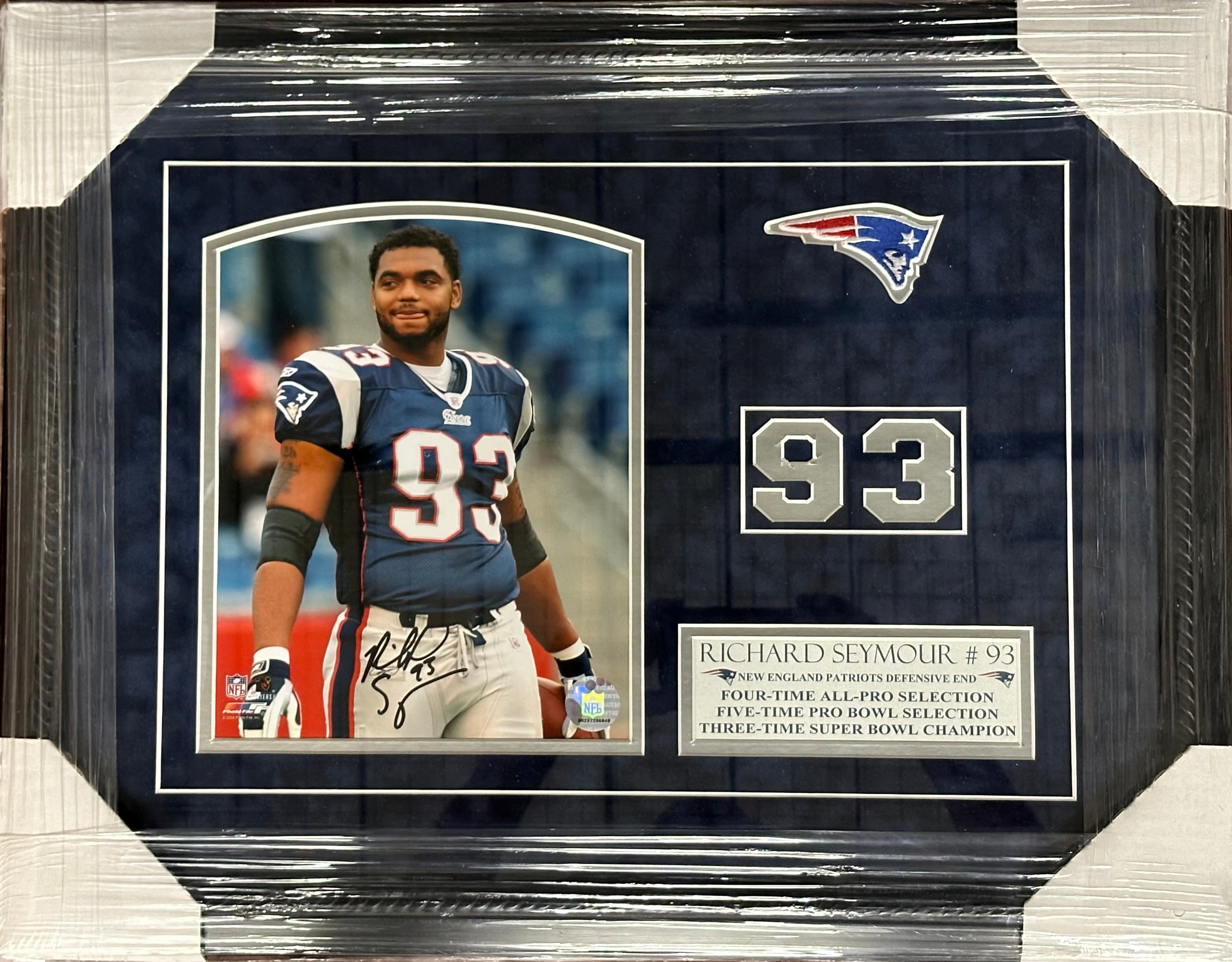 New England Patriots  - Richard Seymour Autographed 8 x 10