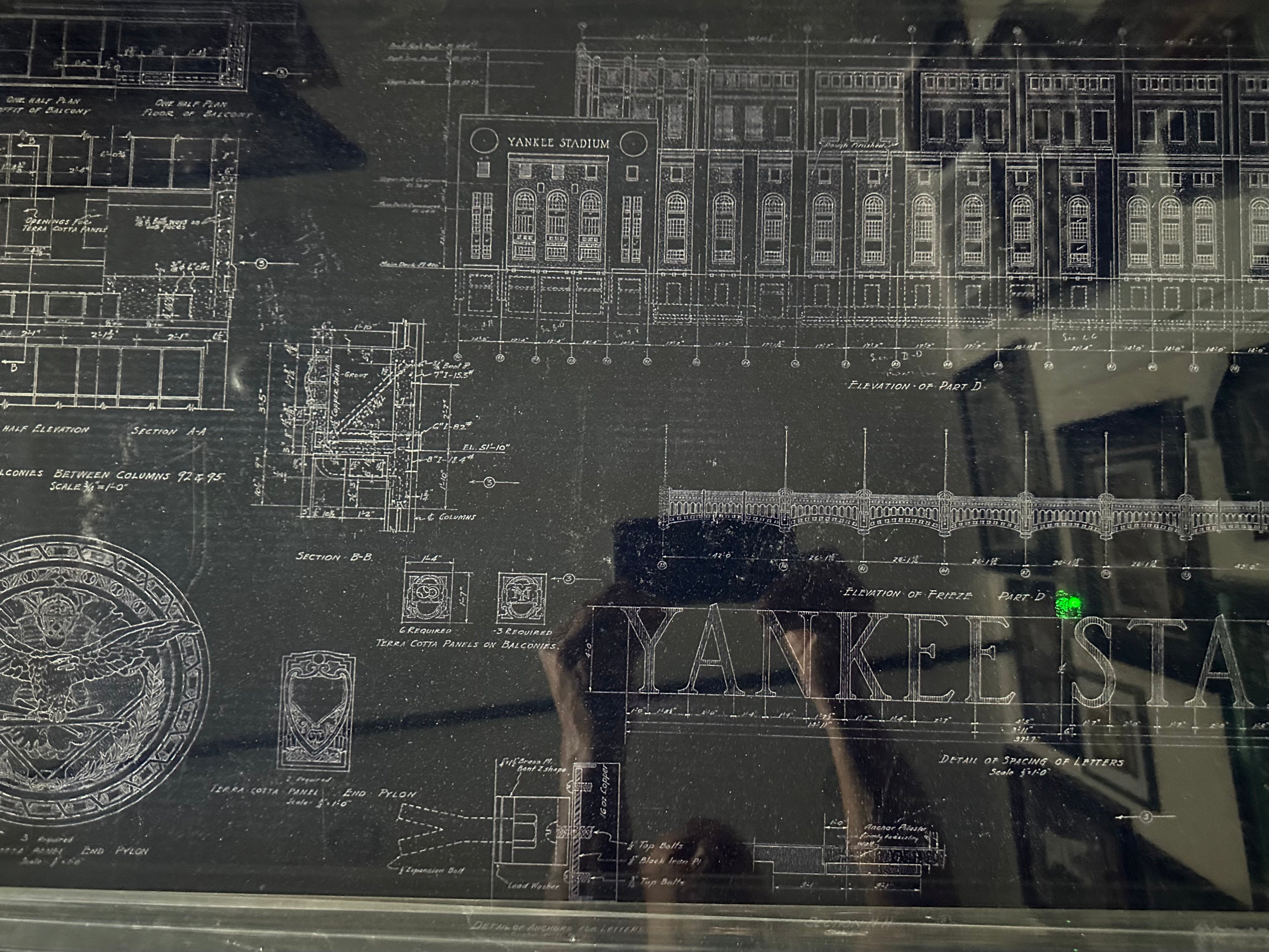 New York Yankees - Stadium blueprint with stadium sand