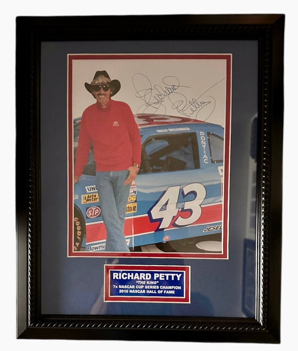 Richard Petty Autographed 8x10 Photo