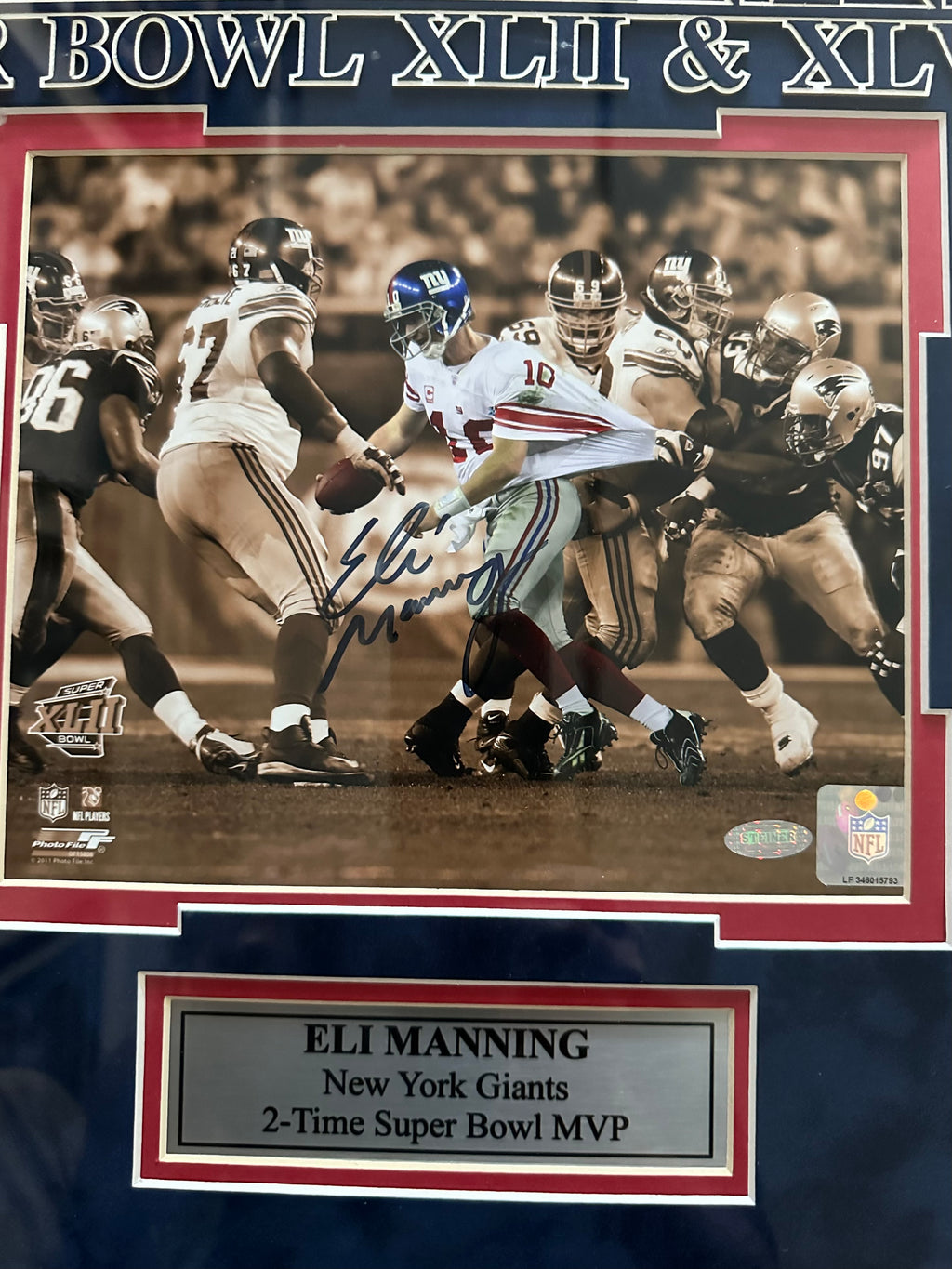 New York Giants - Eli Manning Autographed