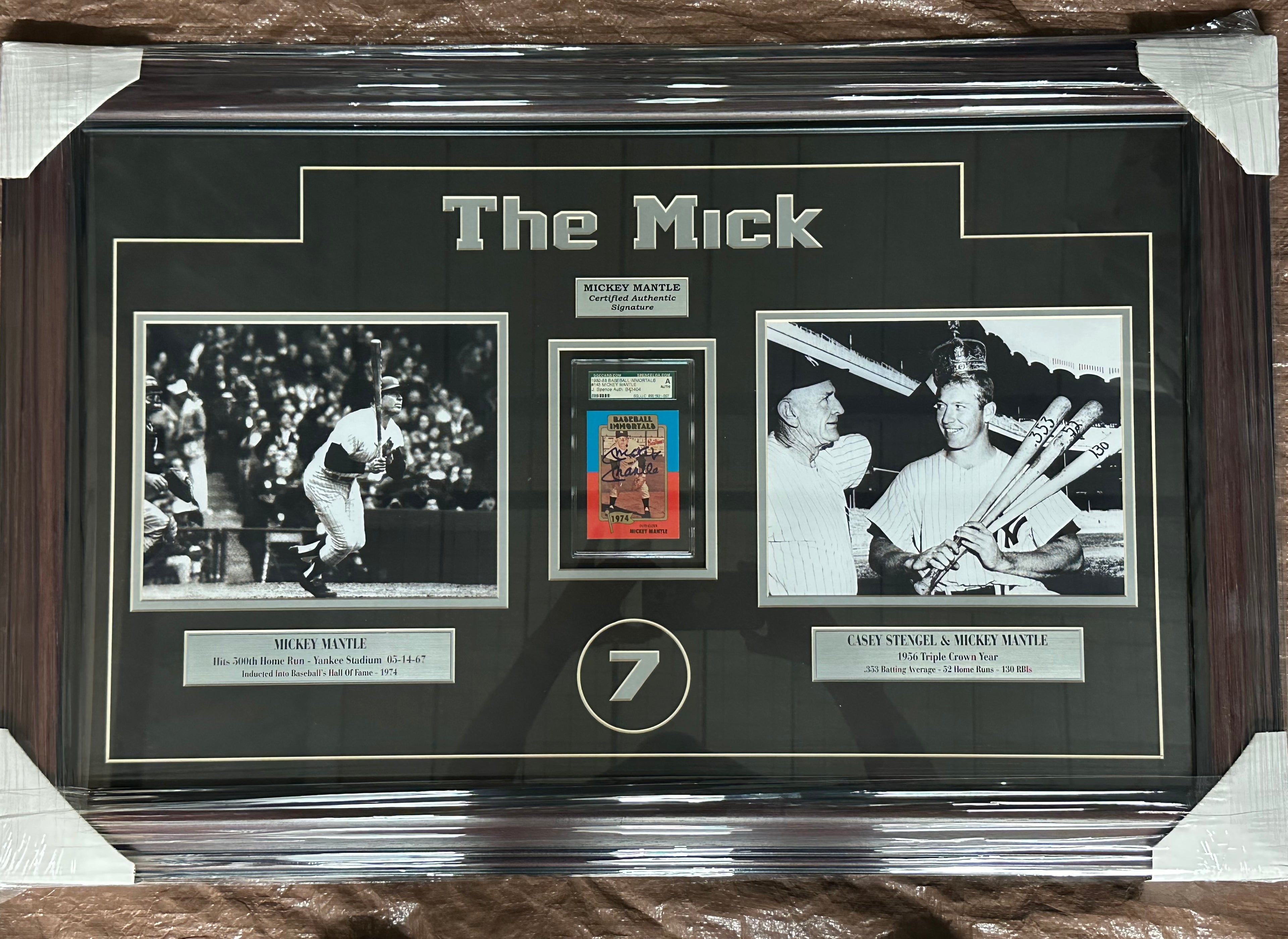 New York Yankees - Mickey Mantle Autographed Card