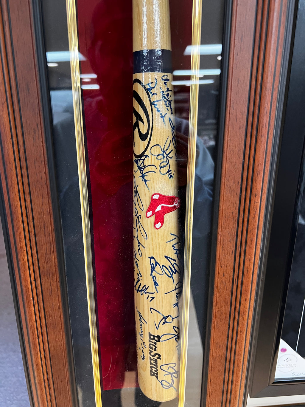 Boston Red Sox - 2007 Team Signed Bat