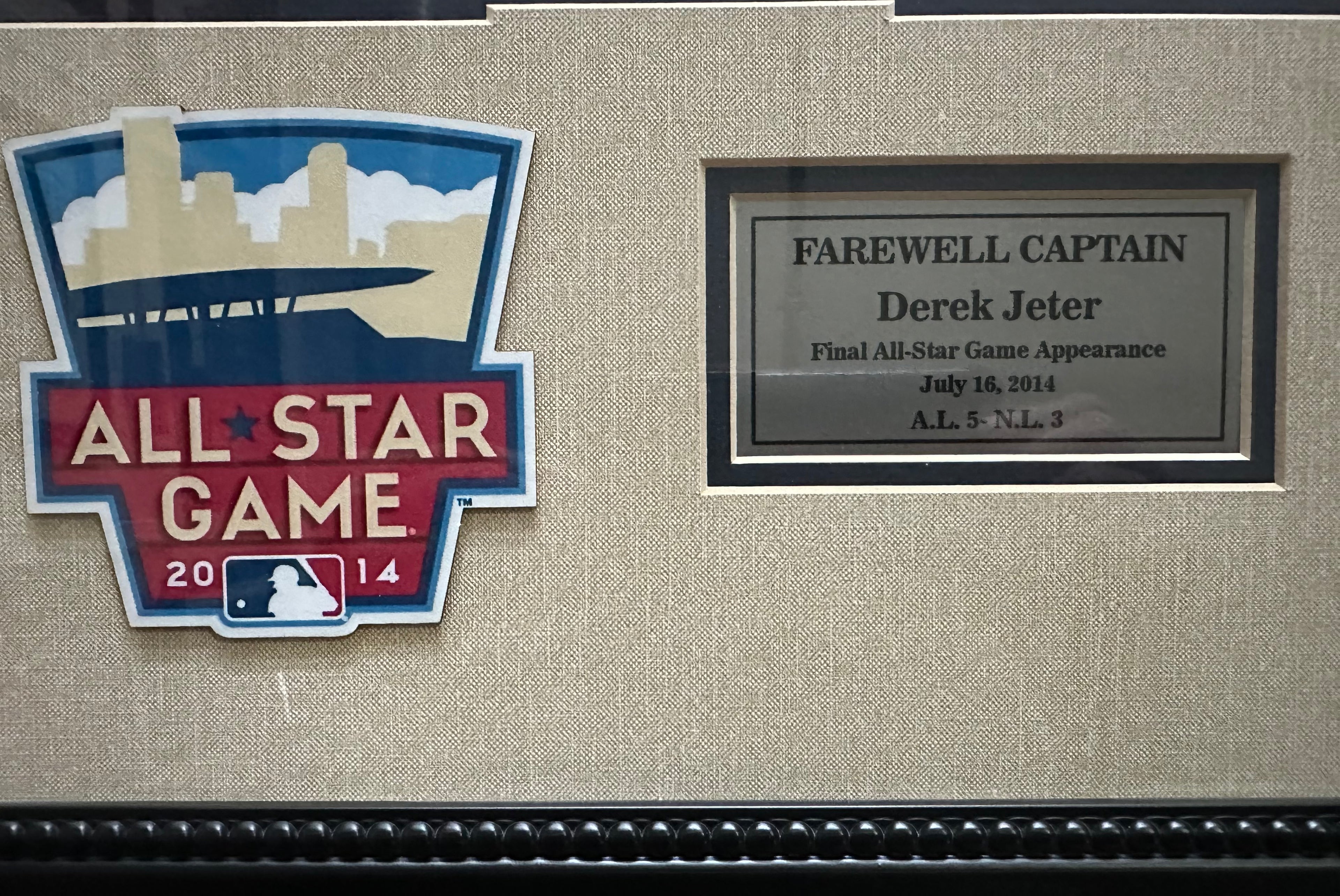 New York Yankees - Derek Jeter Farewell Captain Autographed w/ball and all star