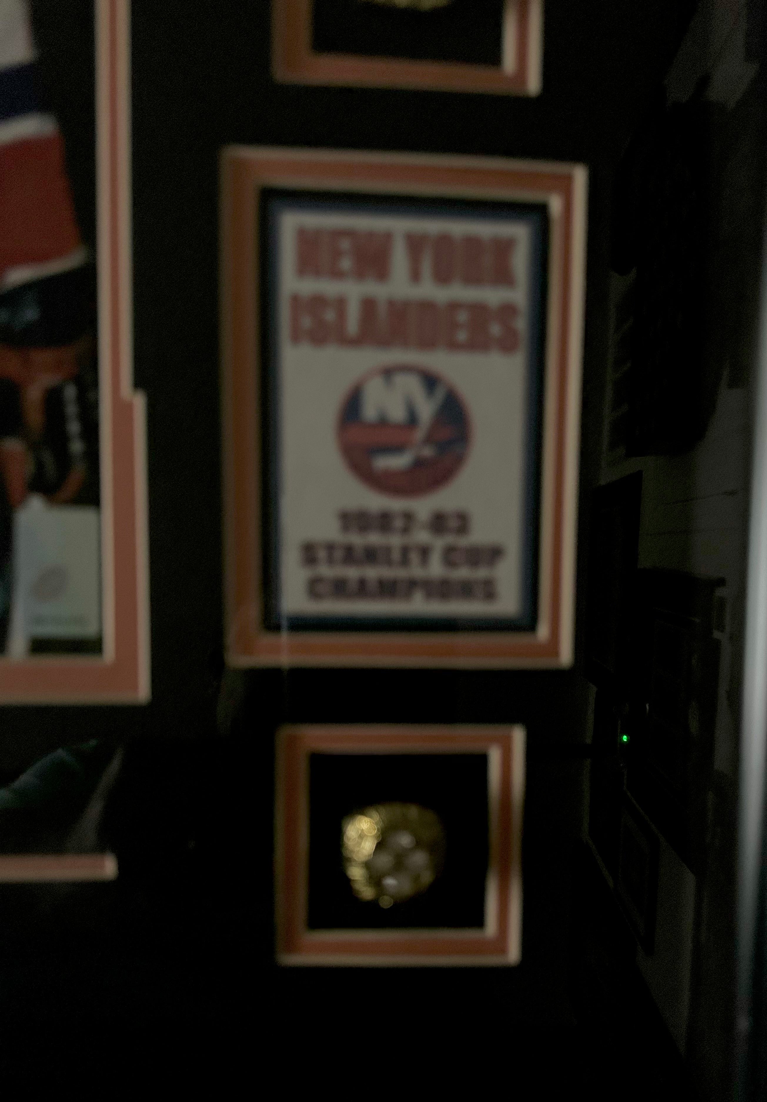 NY Islanders - Gillies, Smith & Bossy Dynasty autographed with 4 Replica Rings