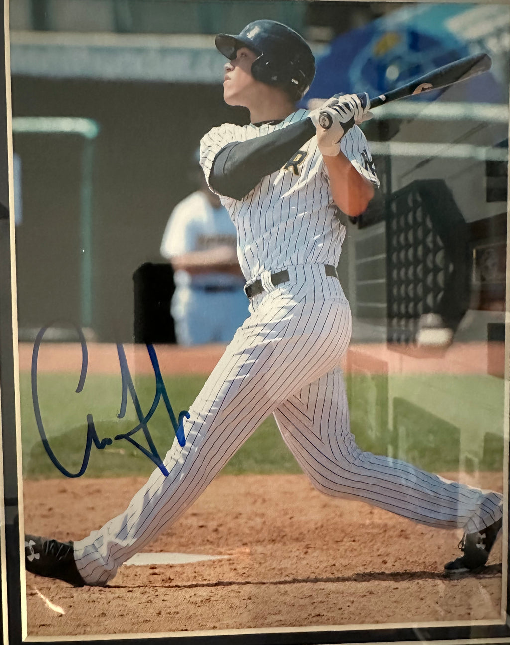 New York Yankees - Aaron Judge Autographed 8 x 10