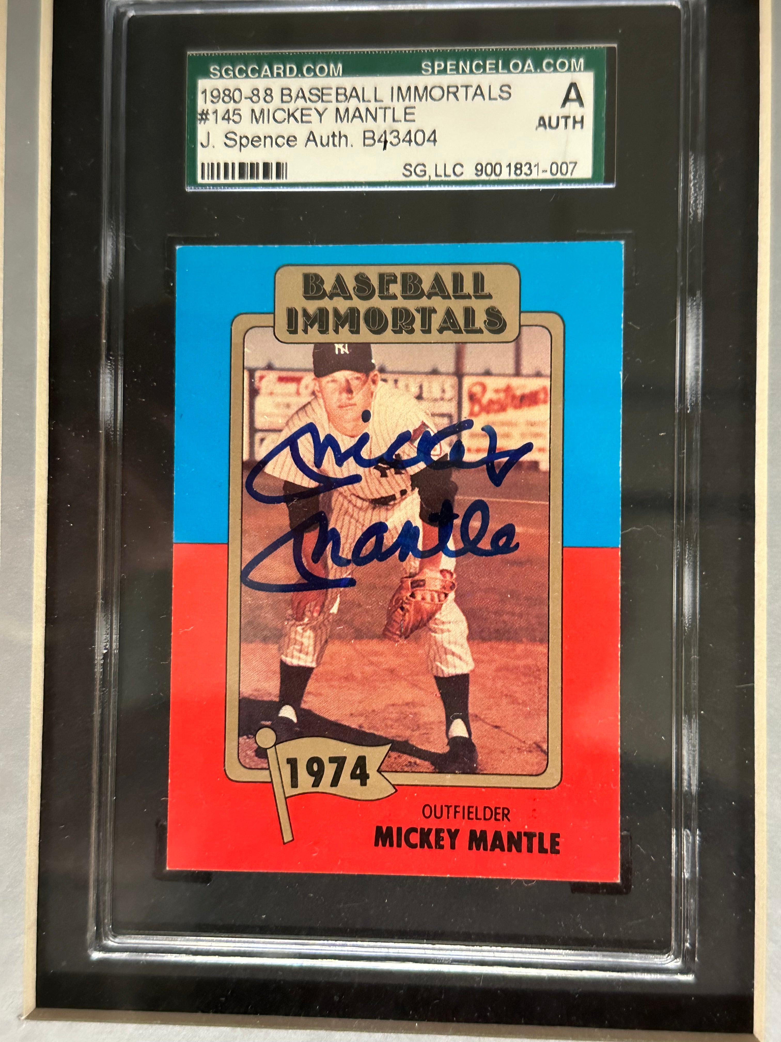 New York Yankees - Mickey Mantle Autographed Card