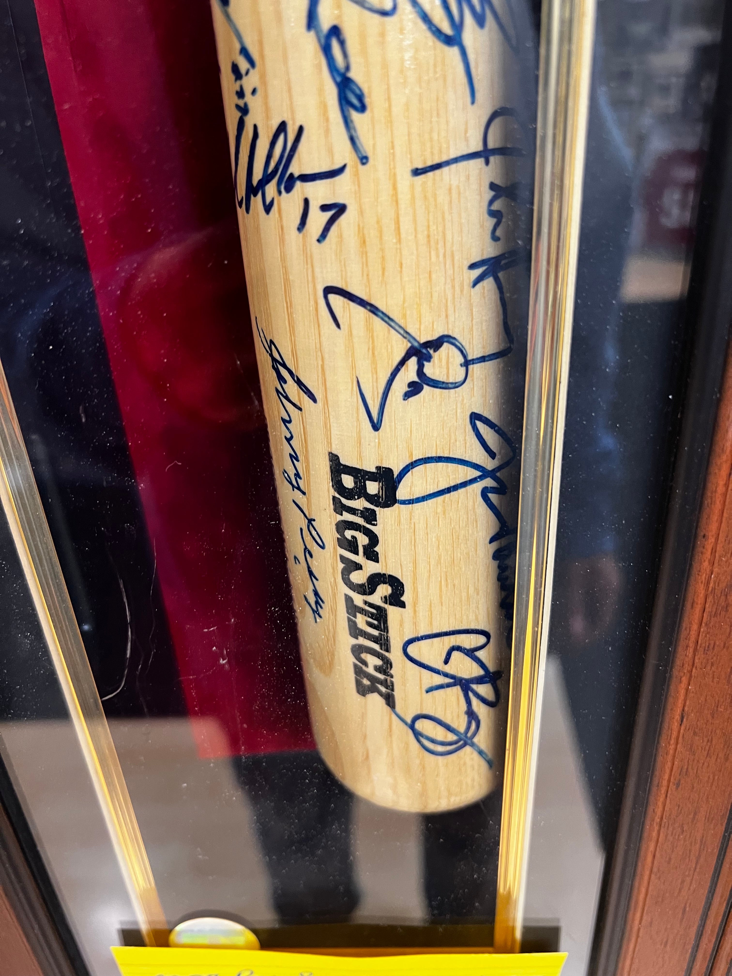 Boston Red Sox - 2007 Team Signed Bat