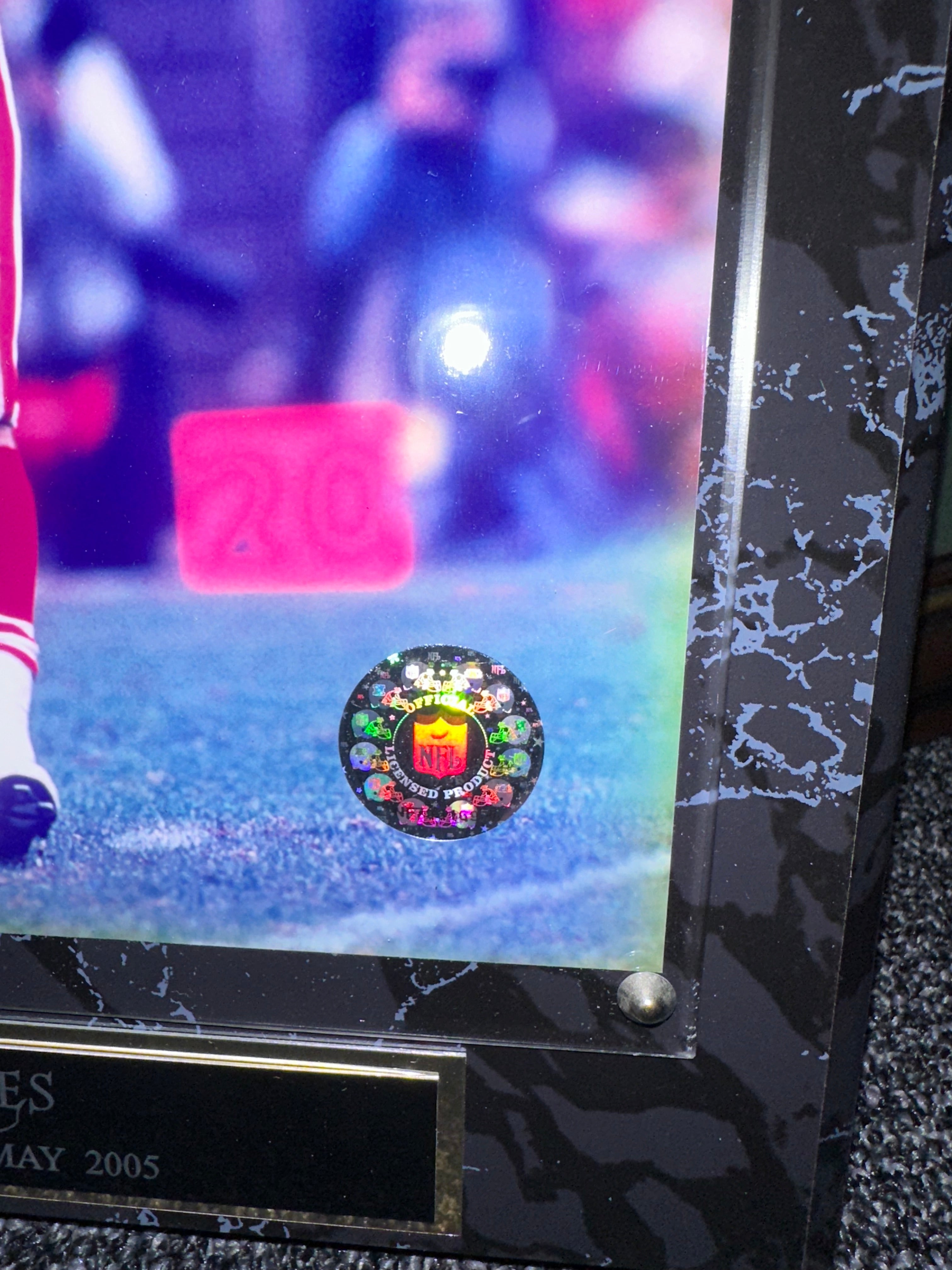 San Francisco 49ers - Joe Montana 8 x 10 Autographed photo on plaque